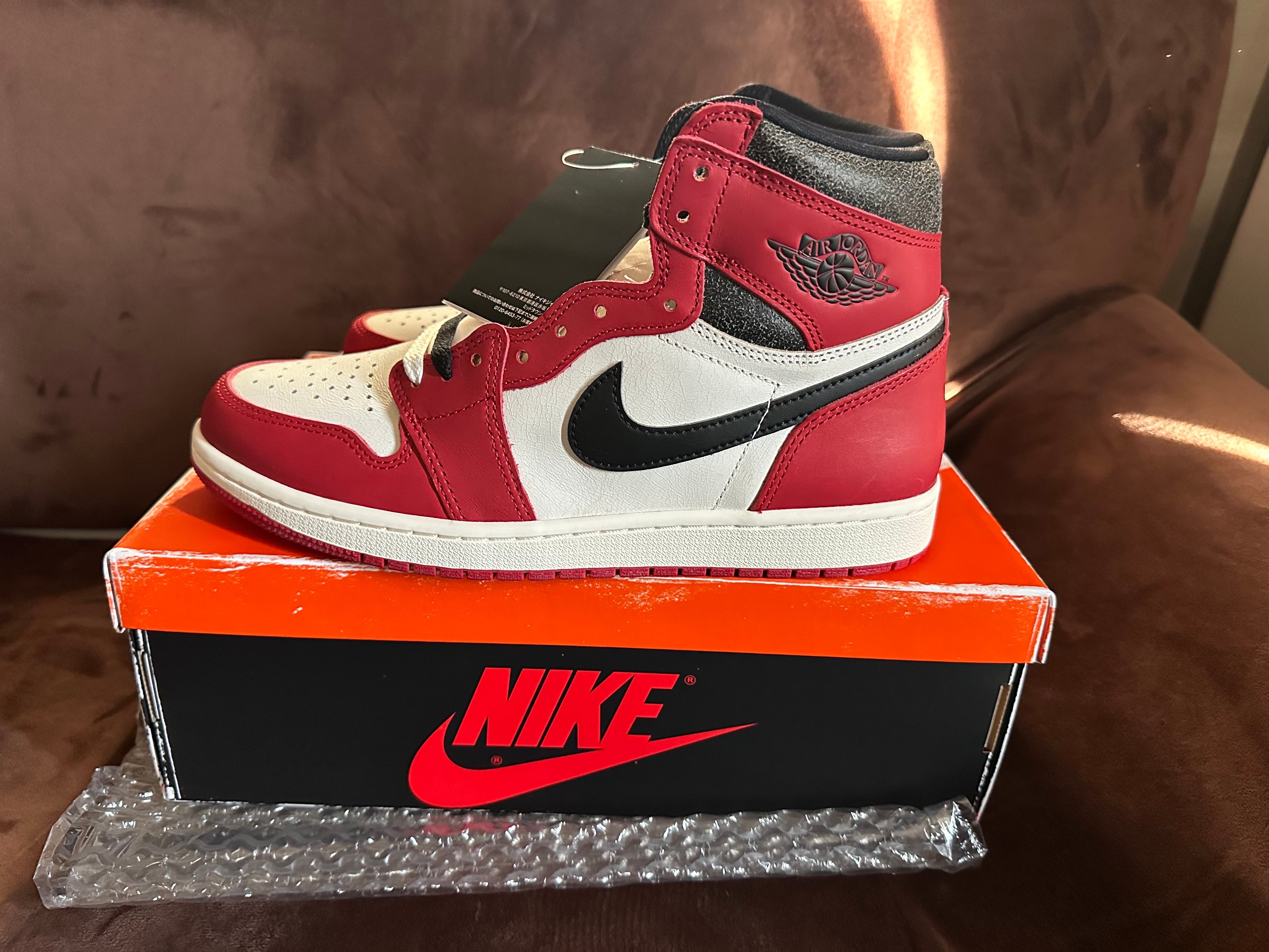 Nike Air Jordan 1 High OG "Lost & Found/Chicago"