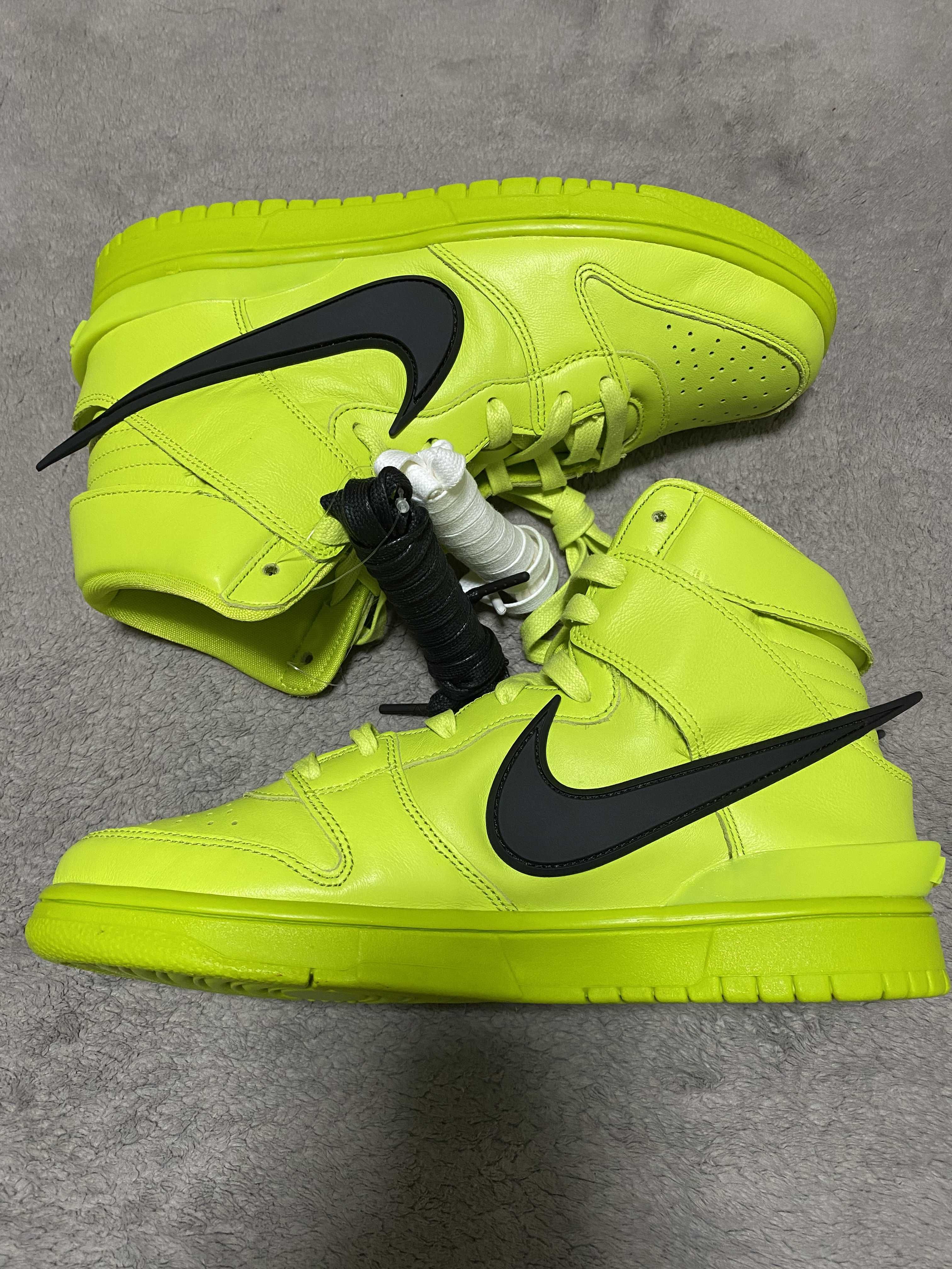AMBUSH × NIKE DUNK HIGH "FLASH LIME"