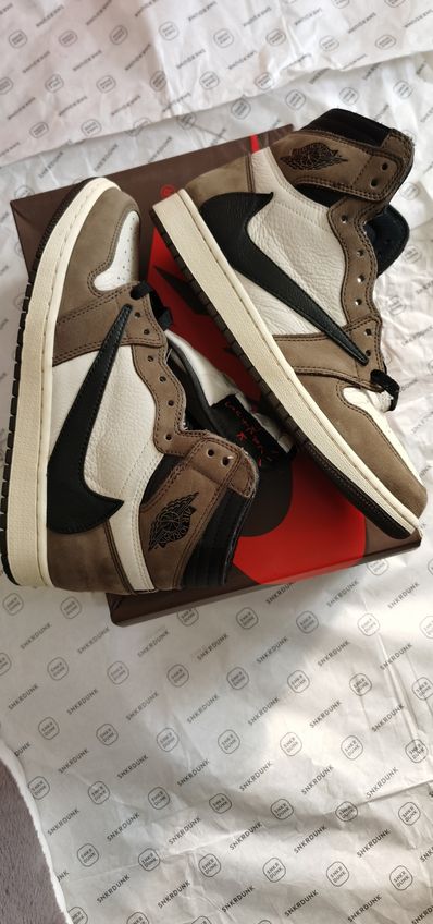 Travis Scott × Nike Air Jordan 1 Retro High OG TS SP "Sail/Dark Mocha"
