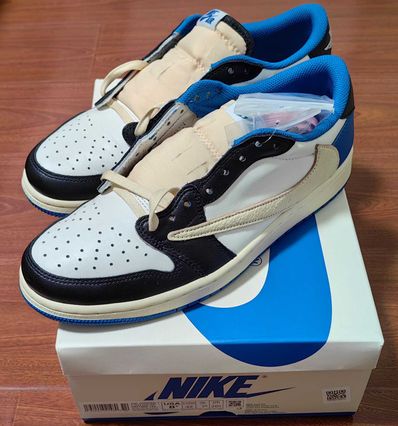 Travis Scott × fragment design × Nike Air Jordan 1 Low OG SP "Military Blue"
