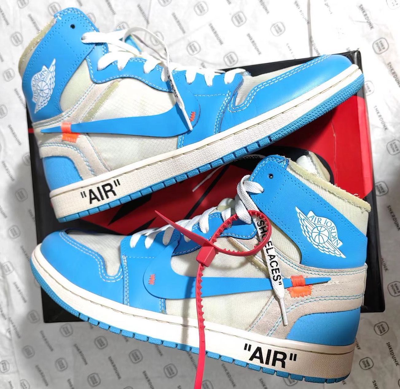 Off-White × Nike Air Jordan 1 High UNC "White/Dark Powder Blue"