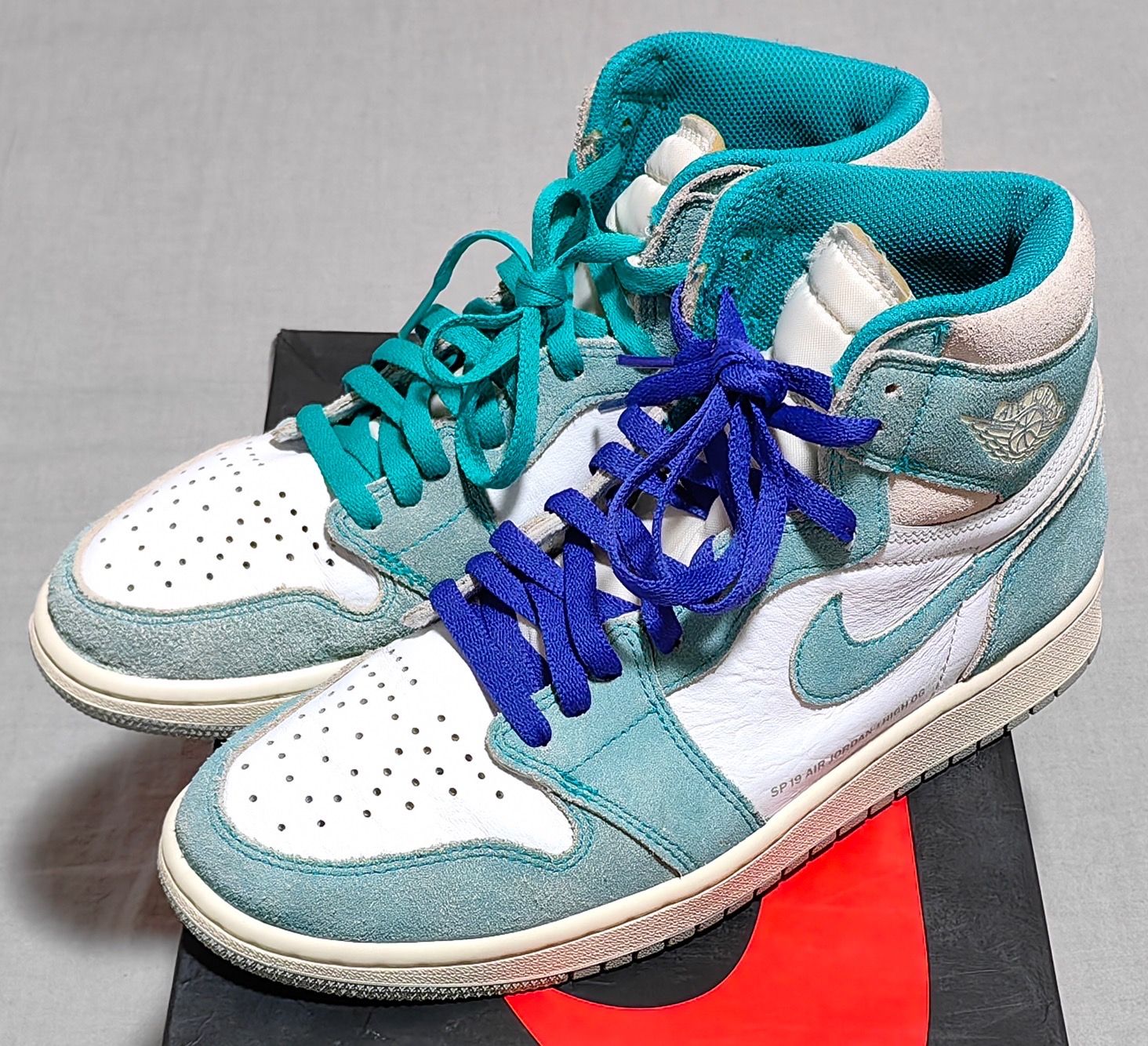 Nike Air Jordan 1 Retro High OG "Turbo Green"