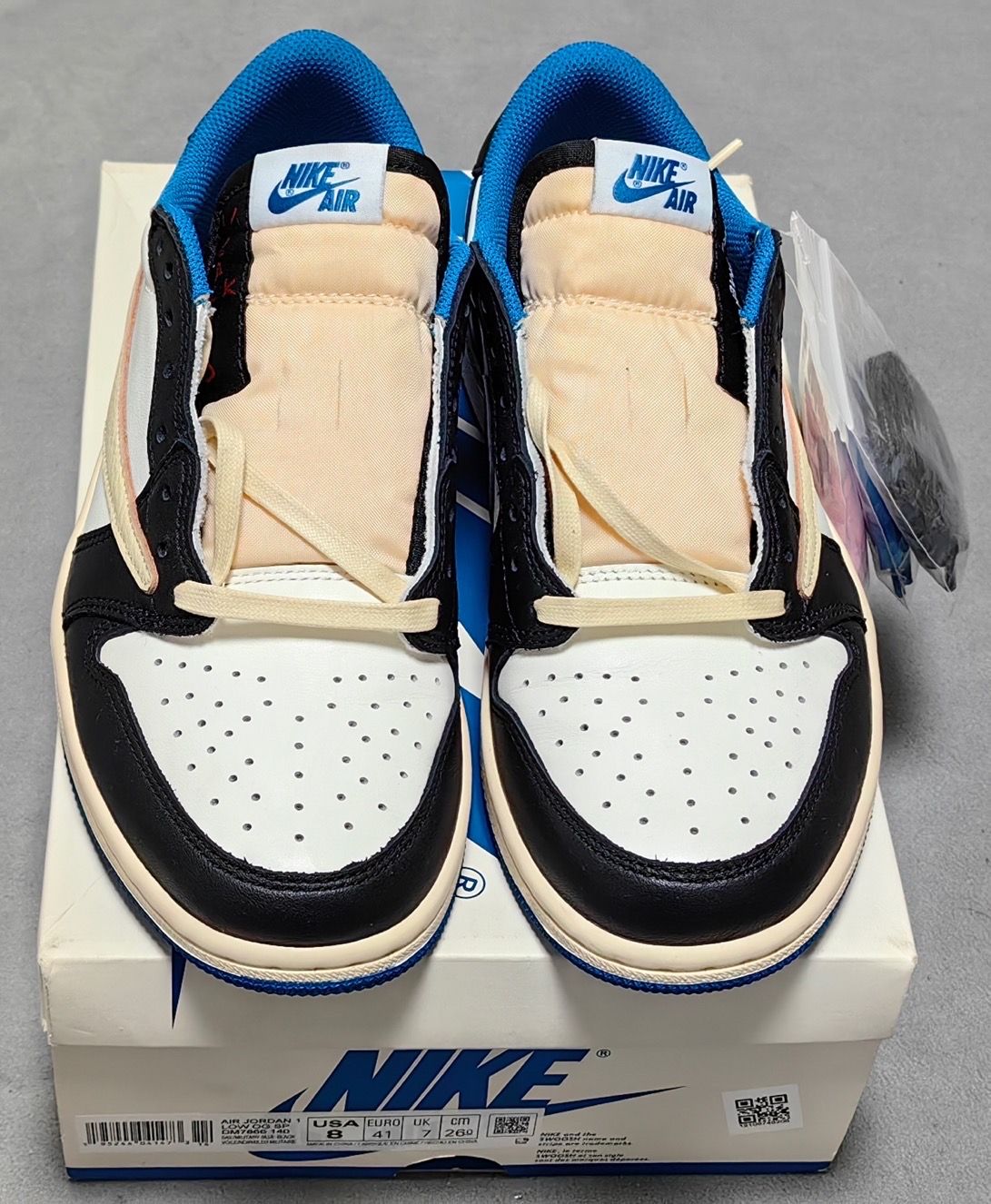 Travis Scott × fragment design × Nike Air Jordan 1 Low OG SP "Military Blue"