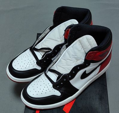 Nike Air Jordan 1 Retro High OG "Black Toe"(2016)