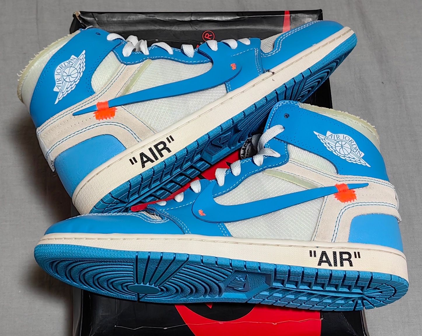 Off-White × Nike Air Jordan 1 High UNC "White/Dark Powder Blue"