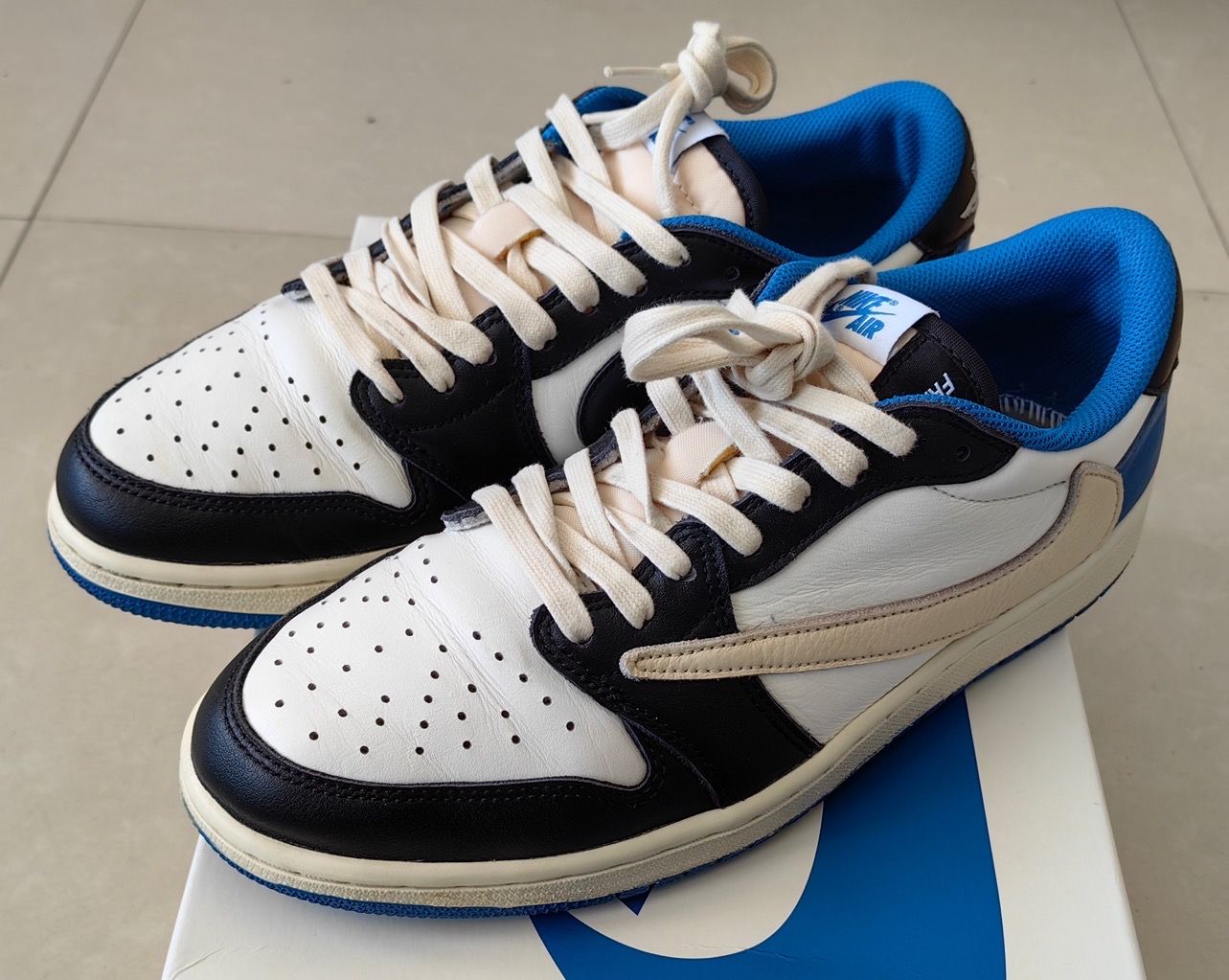 Travis Scott × fragment design × Nike Air Jordan 1 Low OG SP "Military Blue"