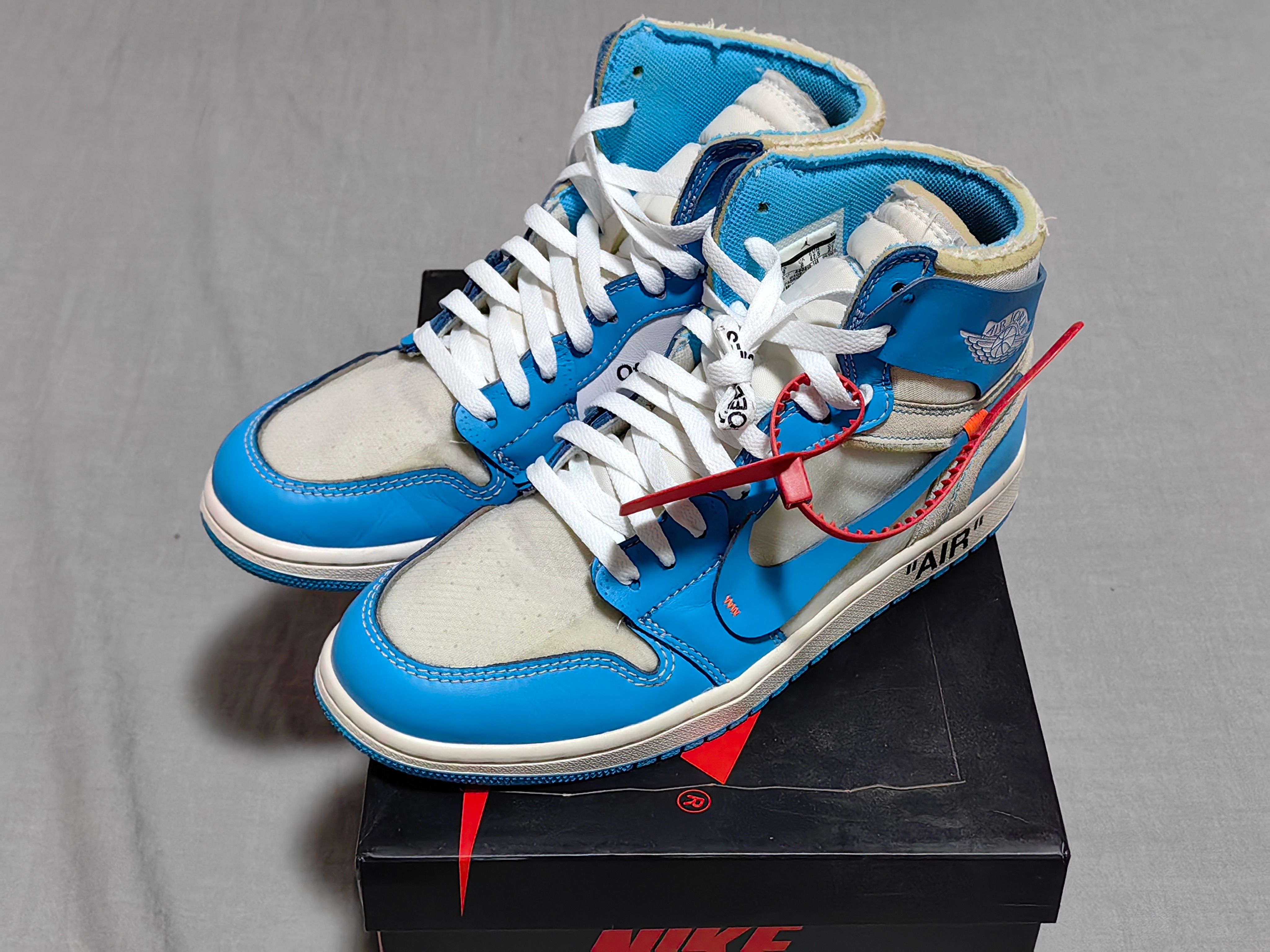Off-White × Nike Air Jordan 1 High UNC "White/Dark Powder Blue"