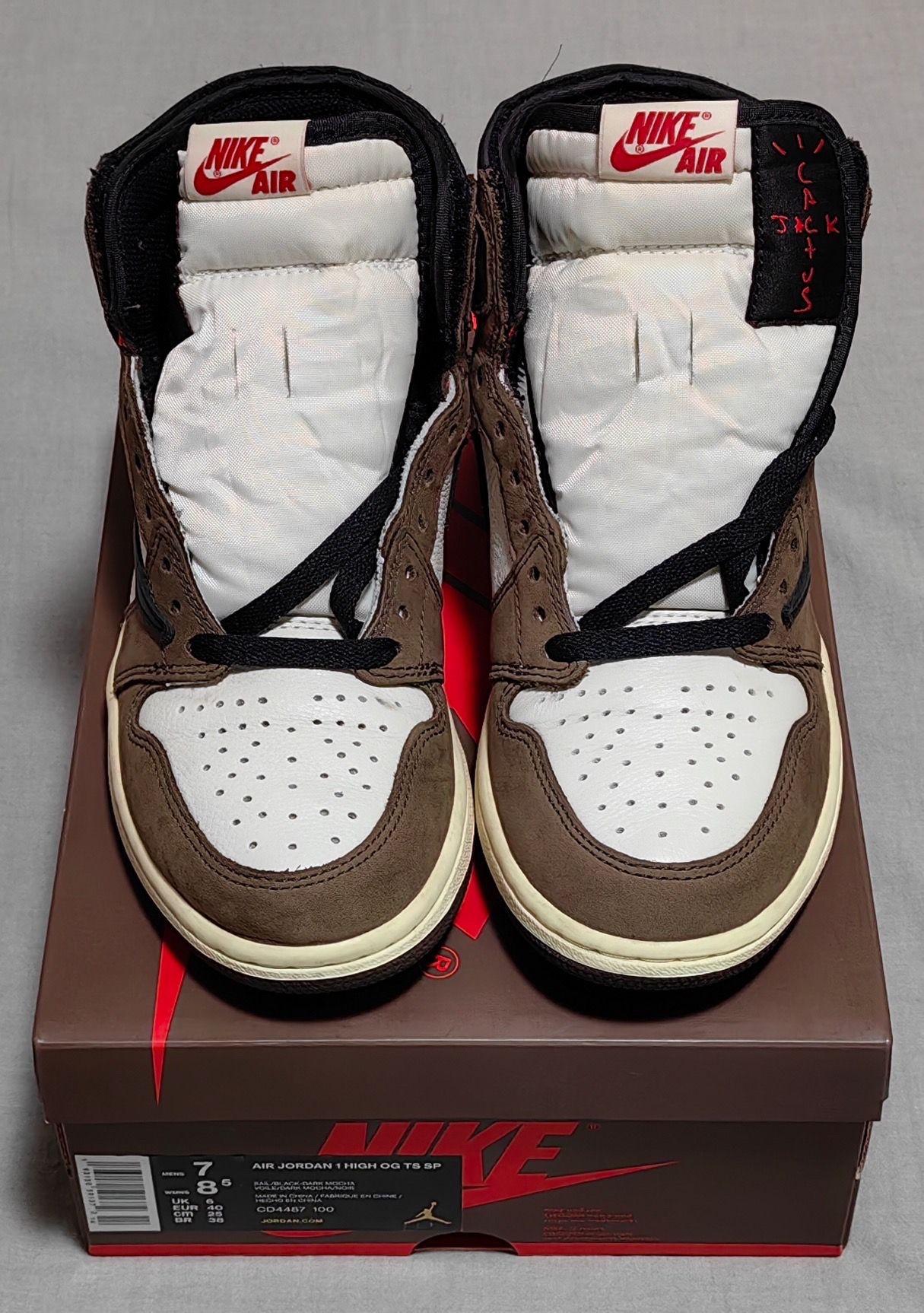 Travis Scott × Nike Air Jordan 1 Retro High OG TS SP "Sail/Dark Mocha"