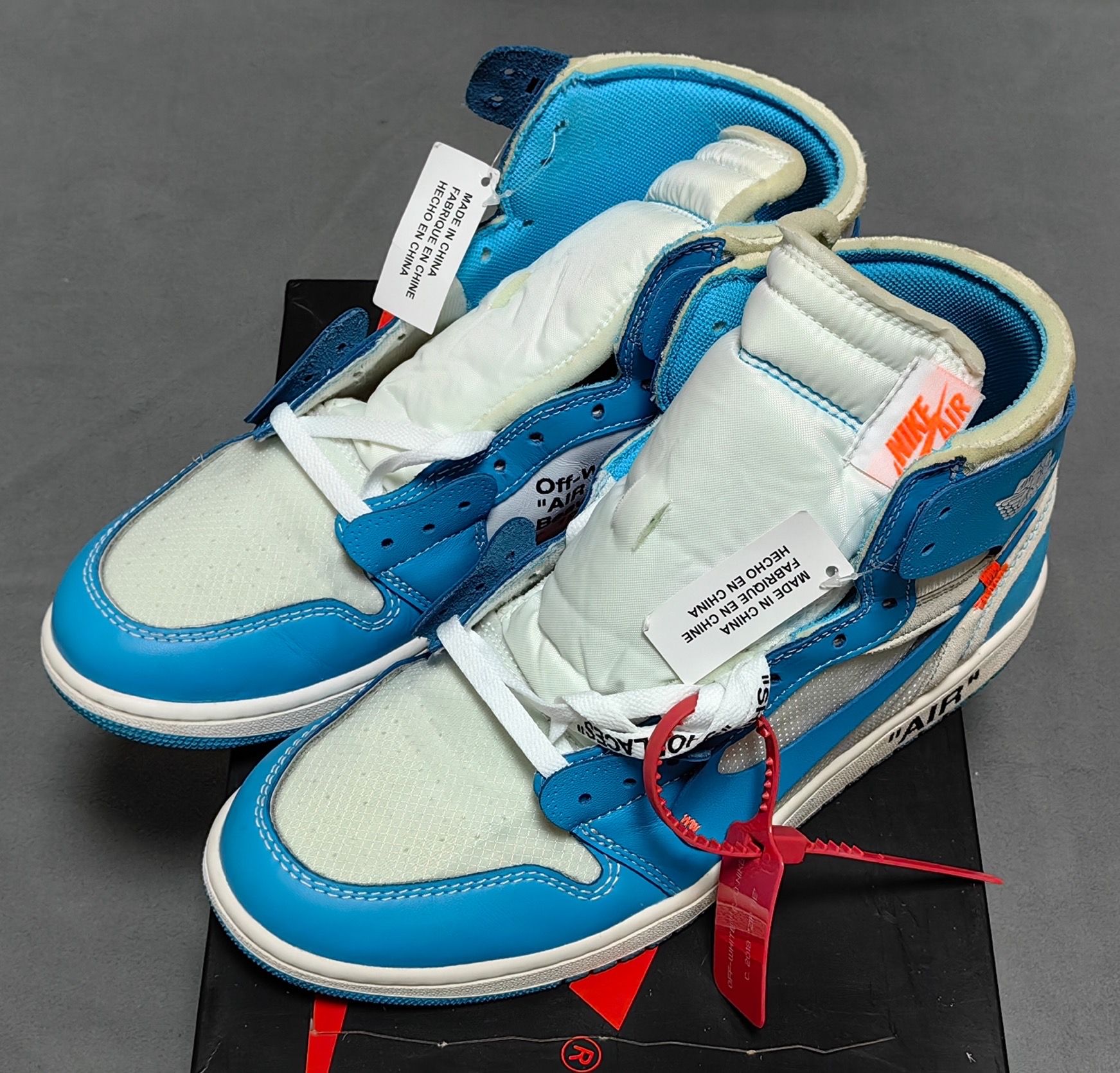 Off-White × Nike Air Jordan 1 High UNC "White/Dark Powder Blue"