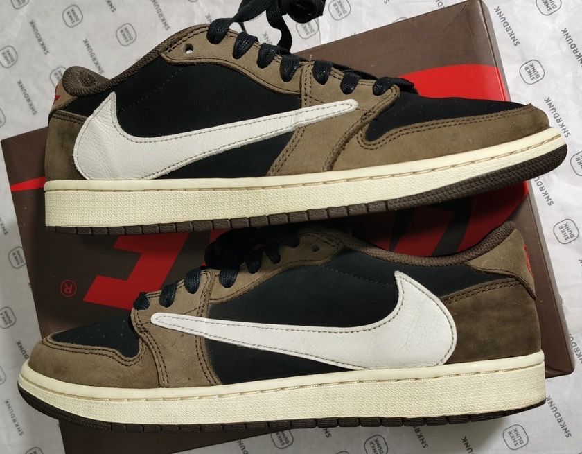 Travis Scott × Nike Air Jordan 1 Low OG SP-T "Black/Dark Mocha"