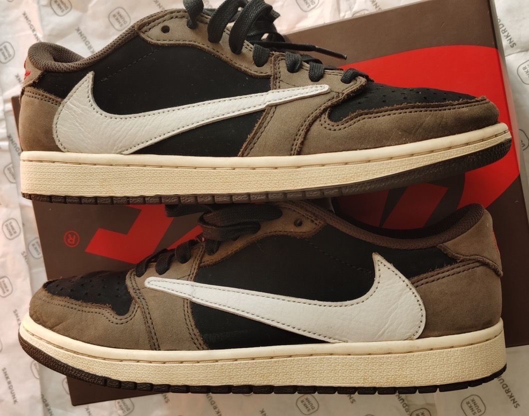 Travis Scott × Nike Air Jordan 1 Low OG SP-T "Black/Dark Mocha"