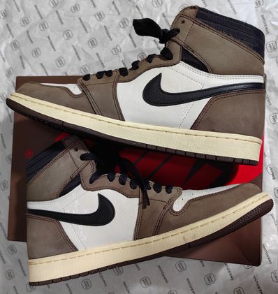 Travis Scott × Nike Air Jordan 1 Retro High OG TS SP "Sail/Dark Mocha"
