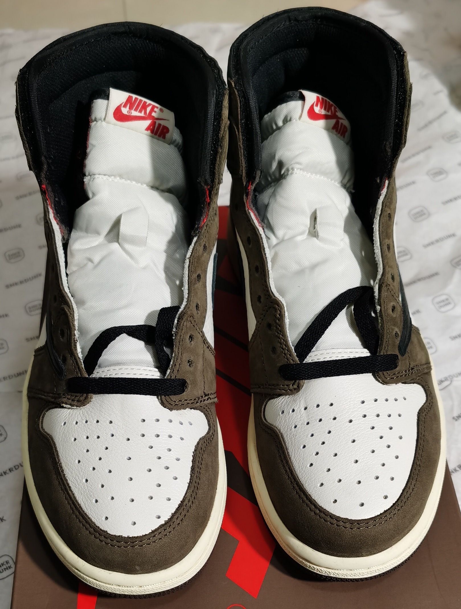 Travis Scott × Nike Air Jordan 1 Retro High OG TS SP "Sail/Dark Mocha"