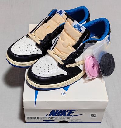 Travis Scott × fragment design × Nike Air Jordan 1 Low OG SP "Military Blue"