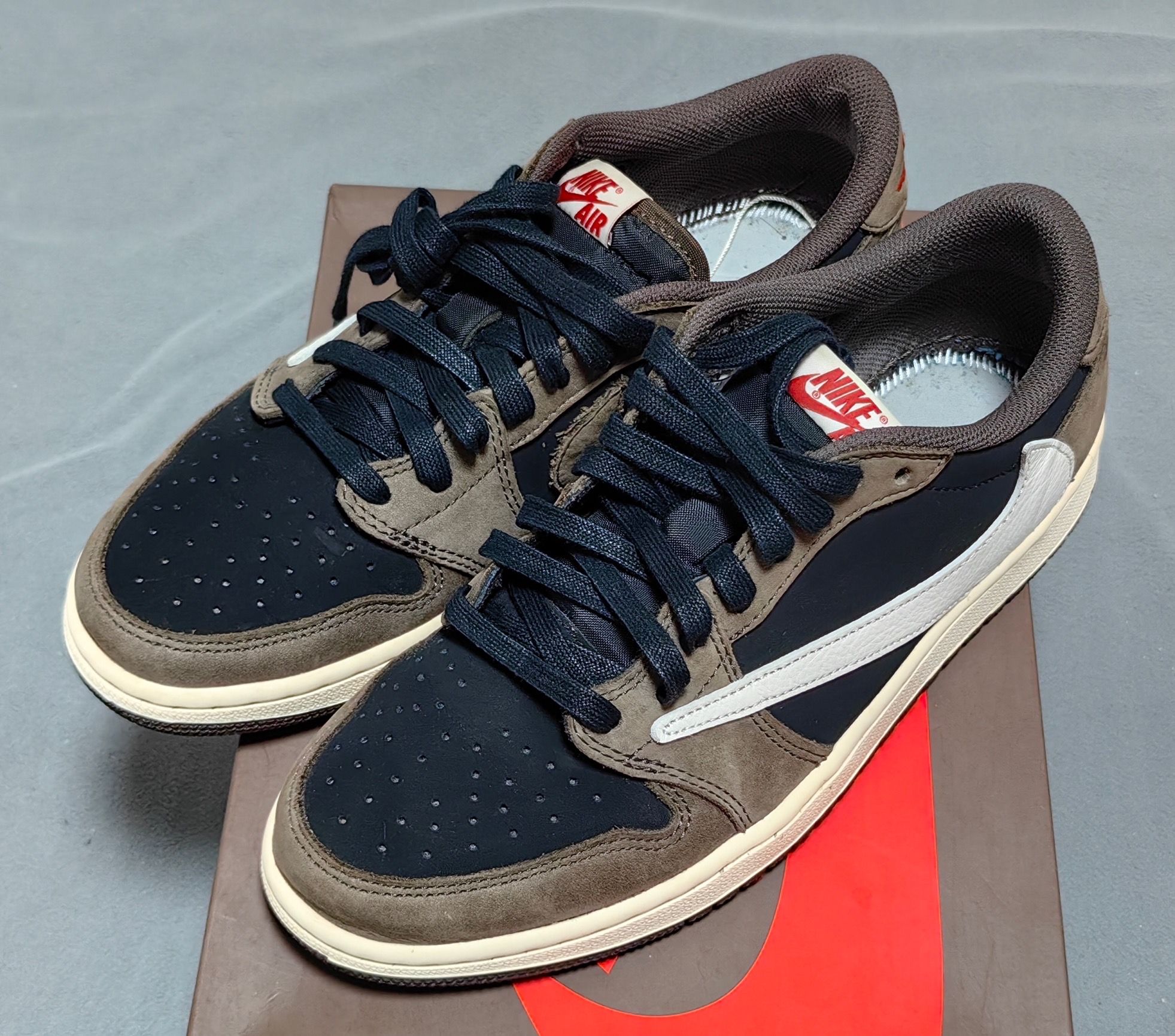 Travis Scott × Nike Air Jordan 1 Low OG SP-T "Black/Dark Mocha"