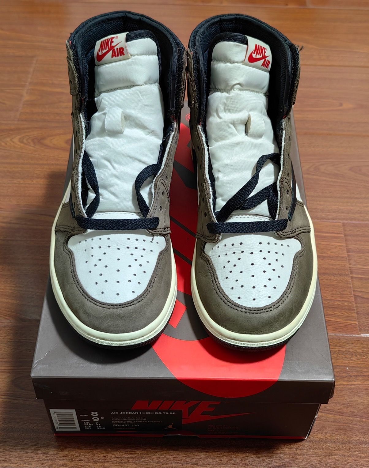 Travis Scott × Nike Air Jordan 1 Retro High OG TS SP "Sail/Dark Mocha"