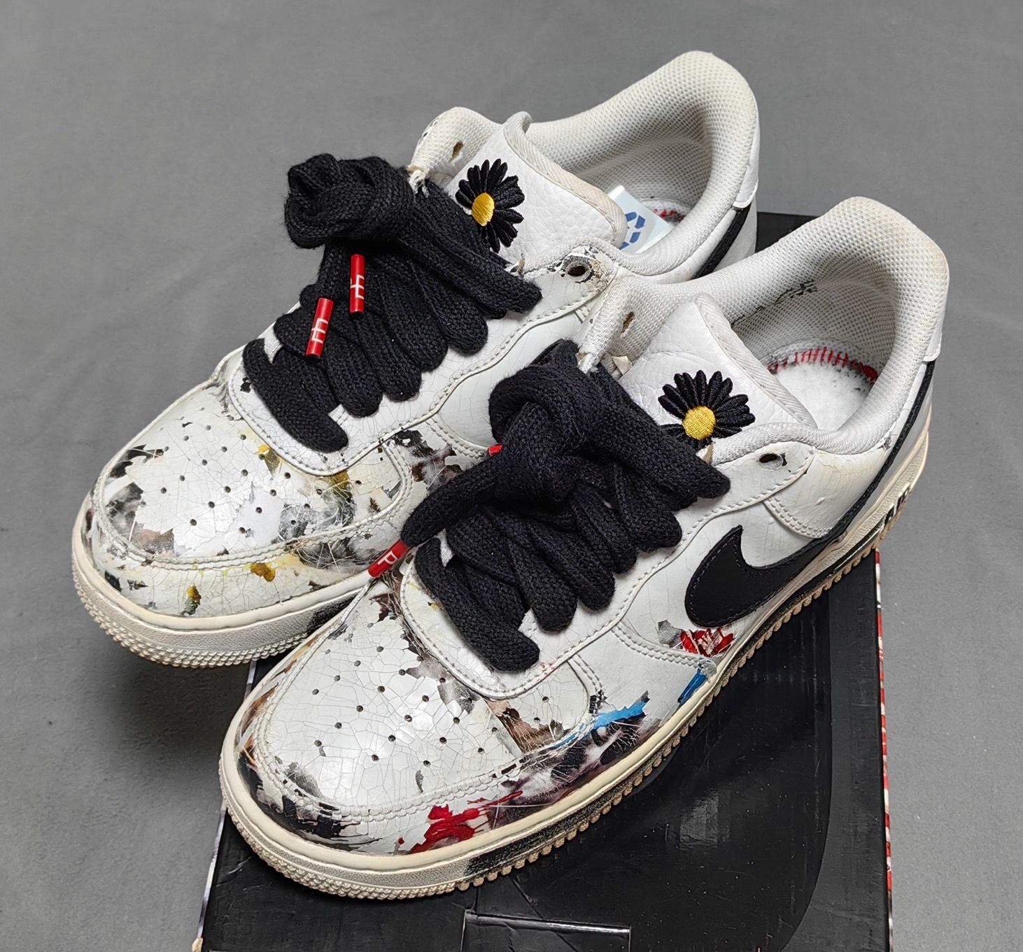 PEACEMINUSONE × Nike Air Force 1 Low "Para-noise/White/Black" / G-DRAGON