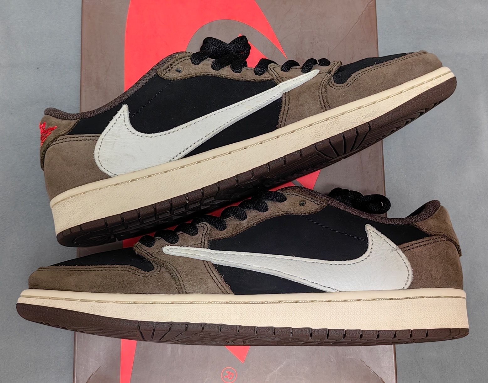 Travis Scott × Nike Air Jordan 1 Low OG SP-T "Black/Dark Mocha"