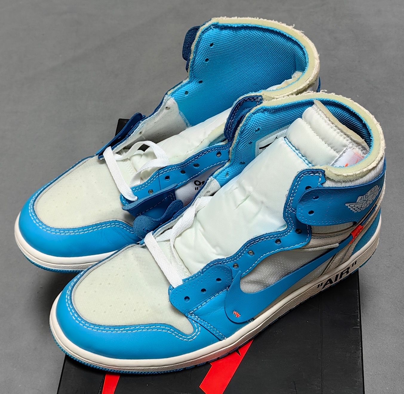 Off-White × Nike Air Jordan 1 High UNC "White/Dark Powder Blue"