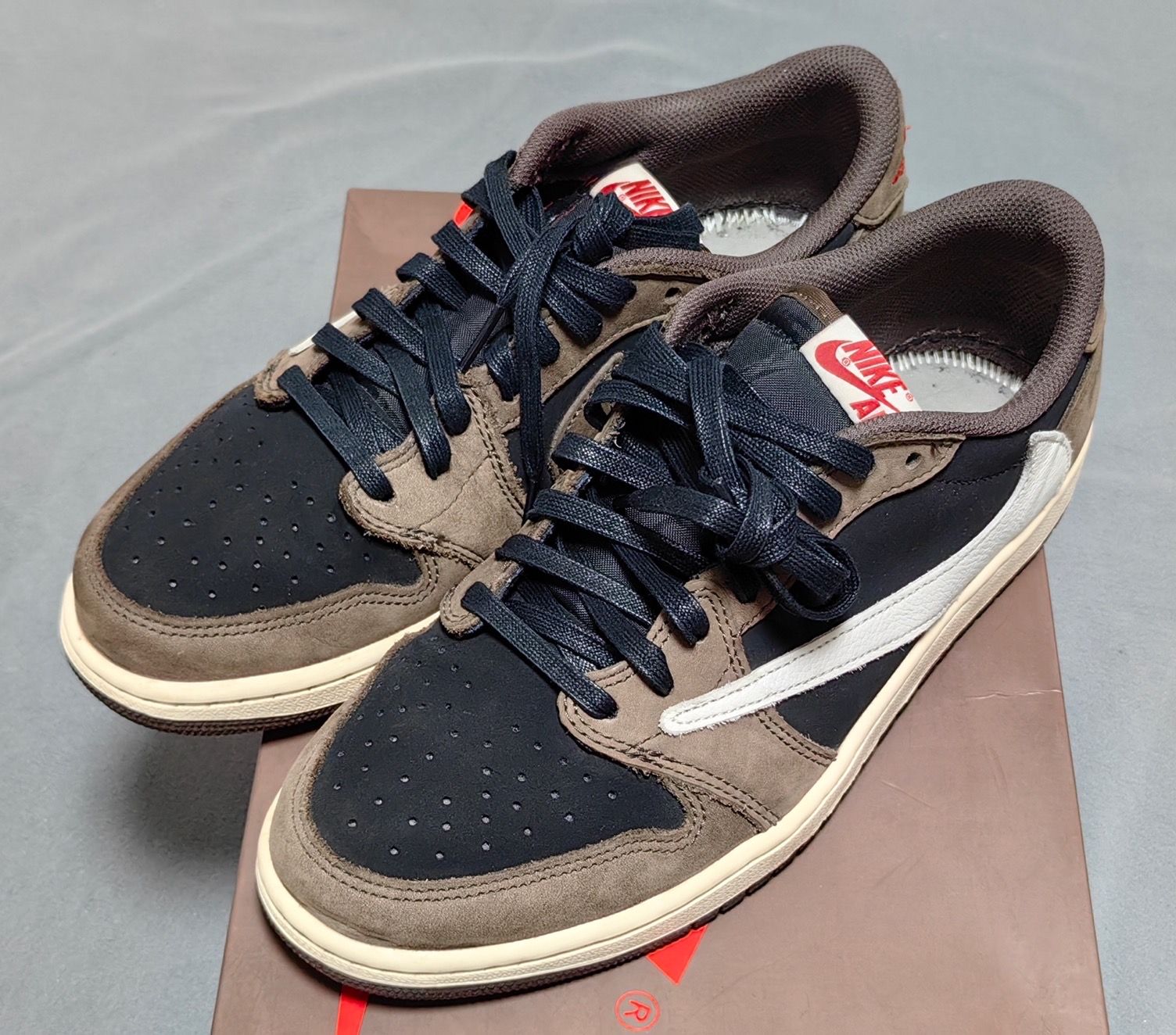 Travis Scott × Nike Air Jordan 1 Low OG SP-T "Black/Dark Mocha"