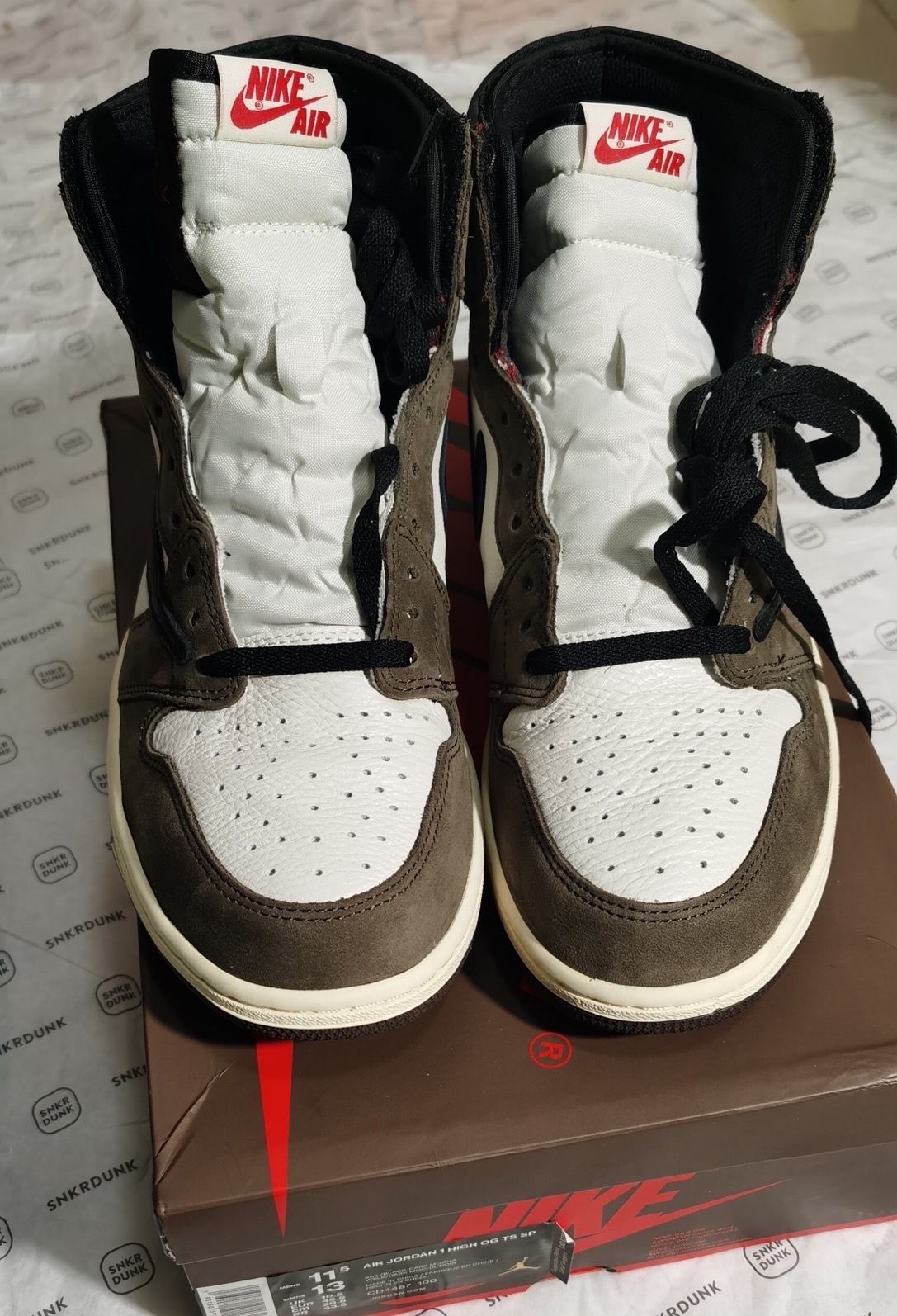 Travis Scott × Nike Air Jordan 1 Retro High OG TS SP "Sail/Dark Mocha"