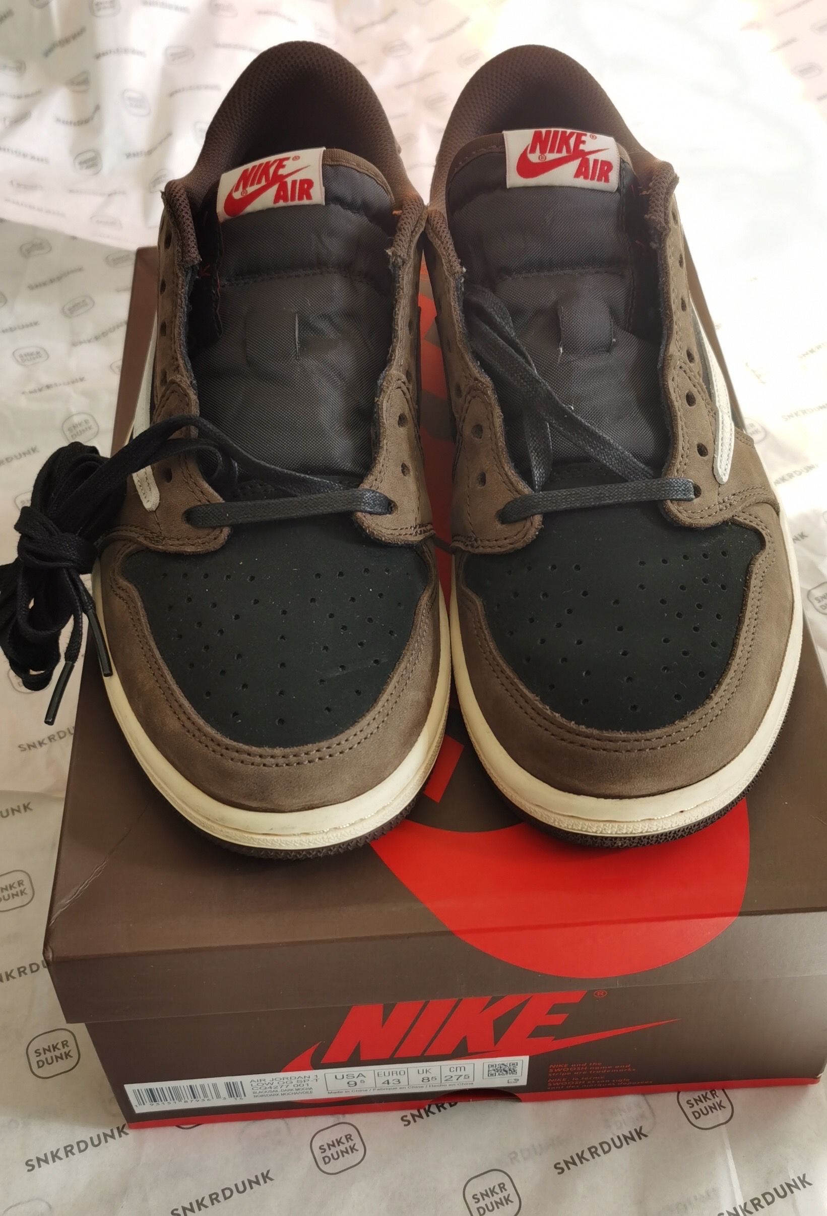 Travis Scott × Nike Air Jordan 1 Low OG SP-T "Black/Dark Mocha"