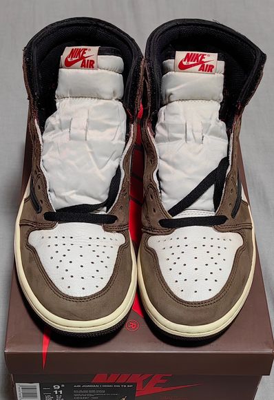 Travis Scott × Nike Air Jordan 1 Retro High OG TS SP "Sail/Dark Mocha"