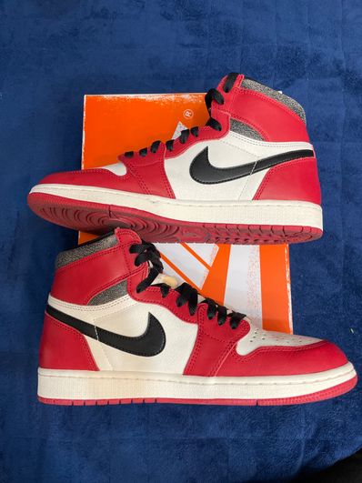 Nike Air Jordan 1 High OG "Lost & Found/Chicago"