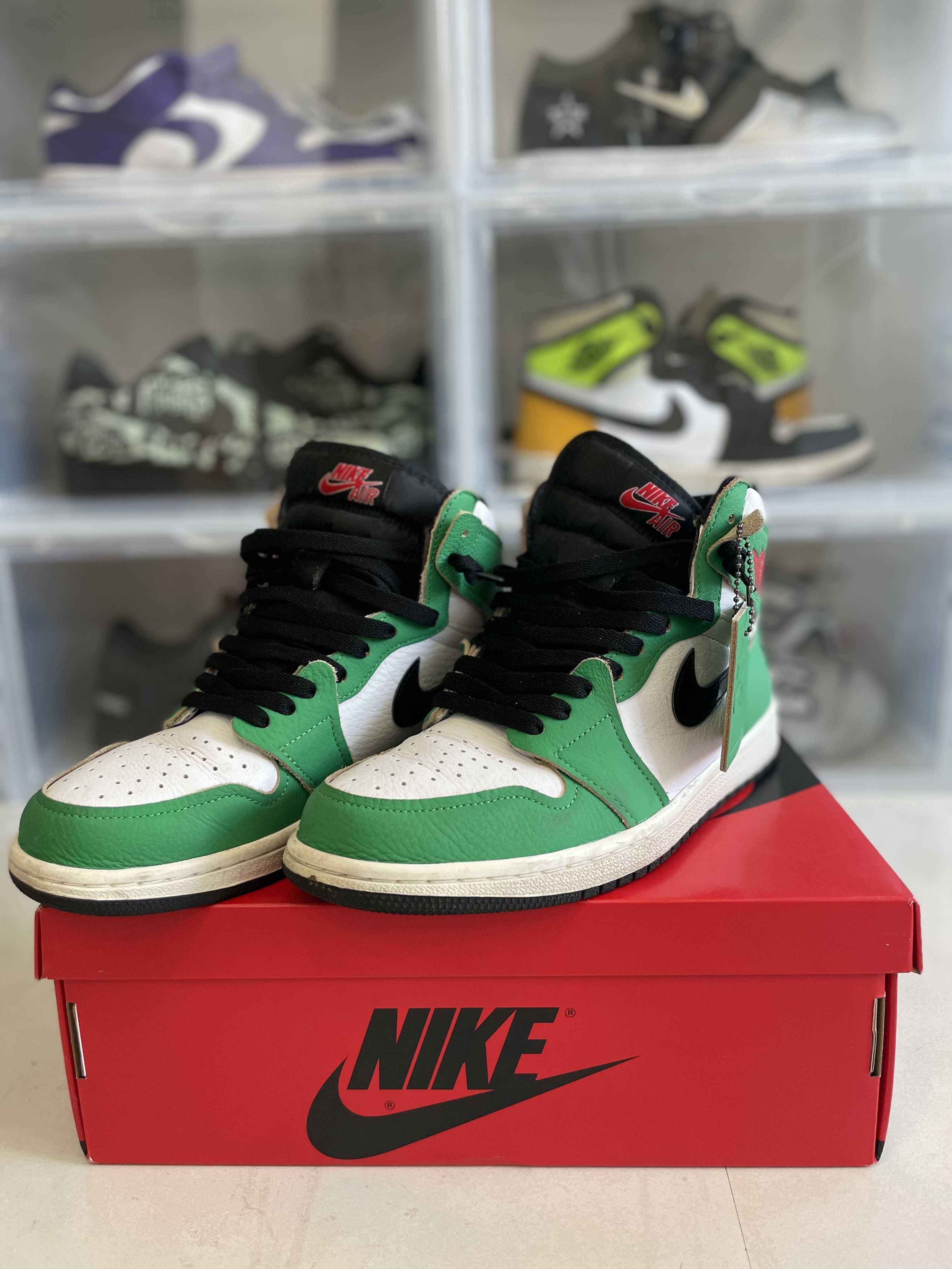 Nike Women's Air Jordan 1 High OG "Lucky Green/White-Sail-Black"