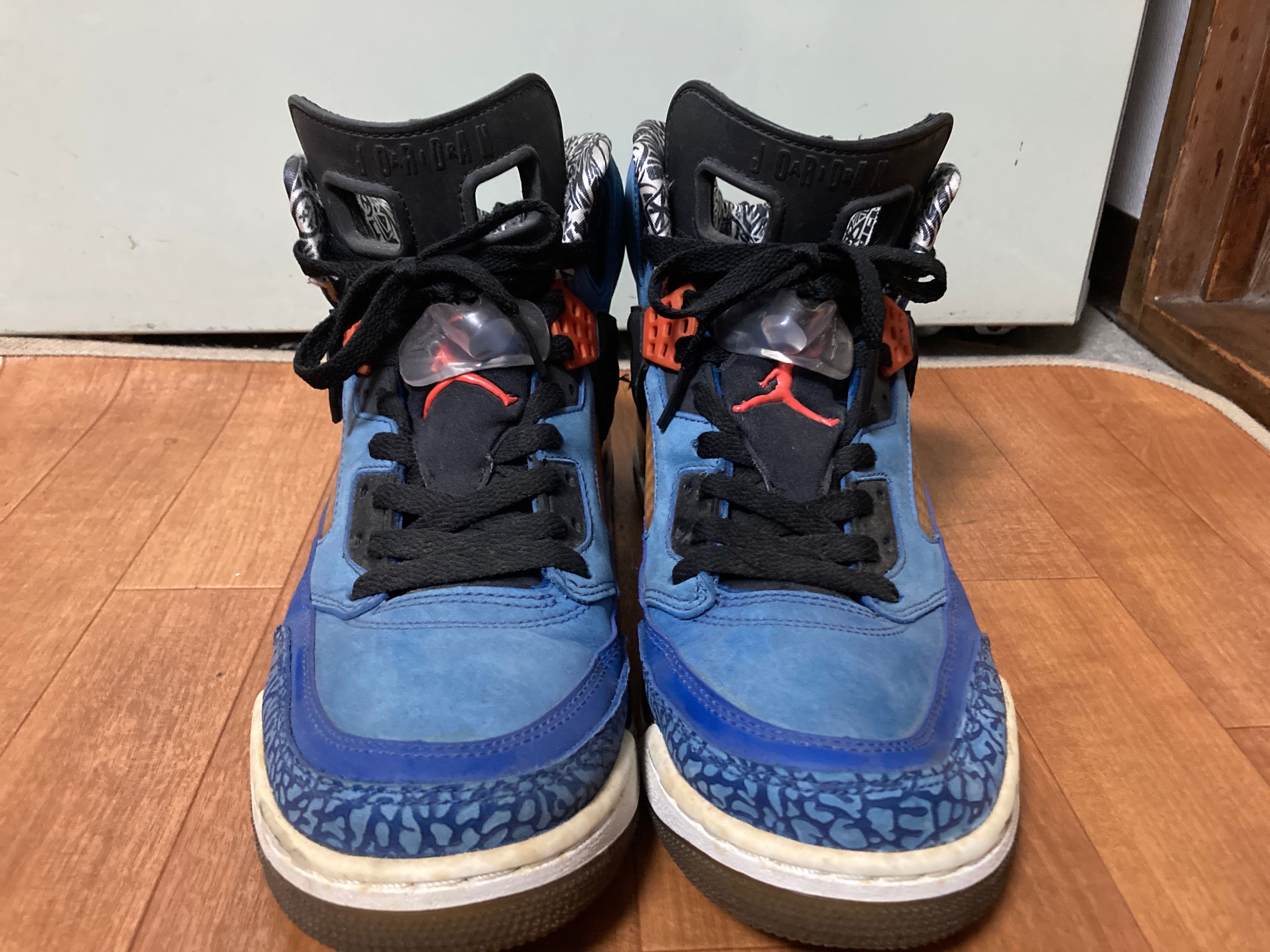 ナイキ エアジョーダン スパイジーク "ニックス ブルー"