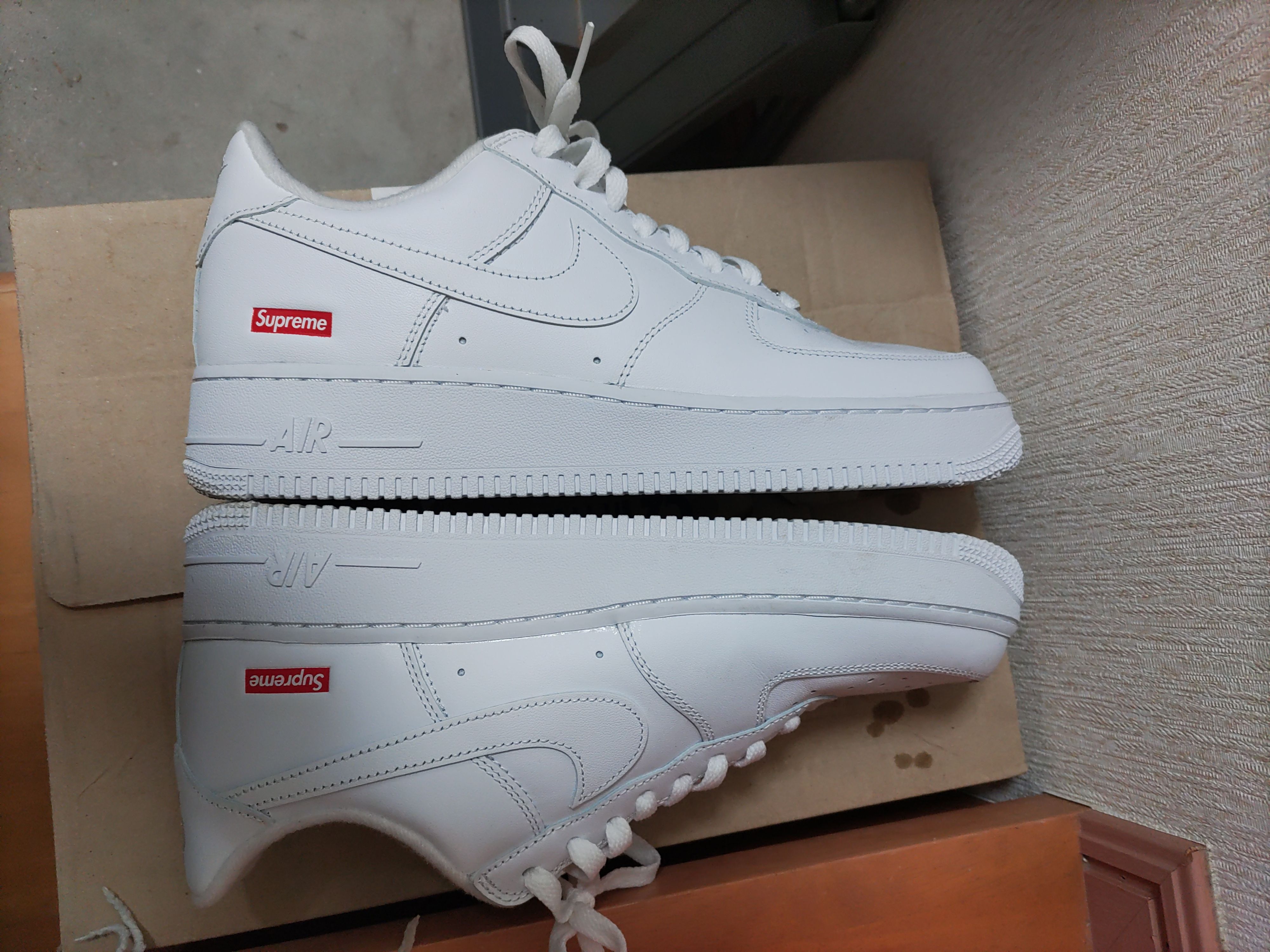 Supreme × Nike Air Force 1 Low "White"