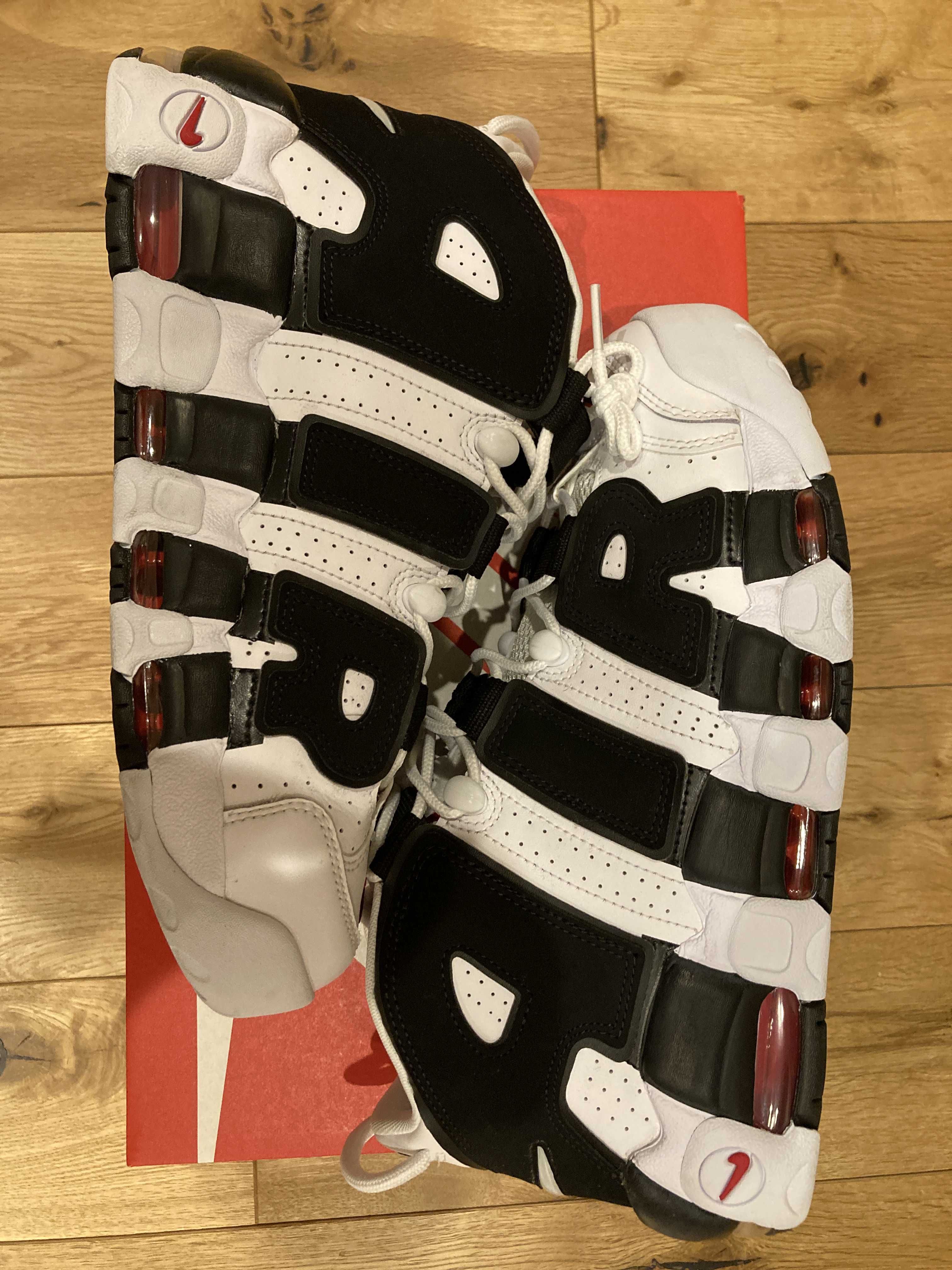 NIKE AIR MORE UPTEMPO "WHITE/BLACK/UNIVERSITY RED"(2020)