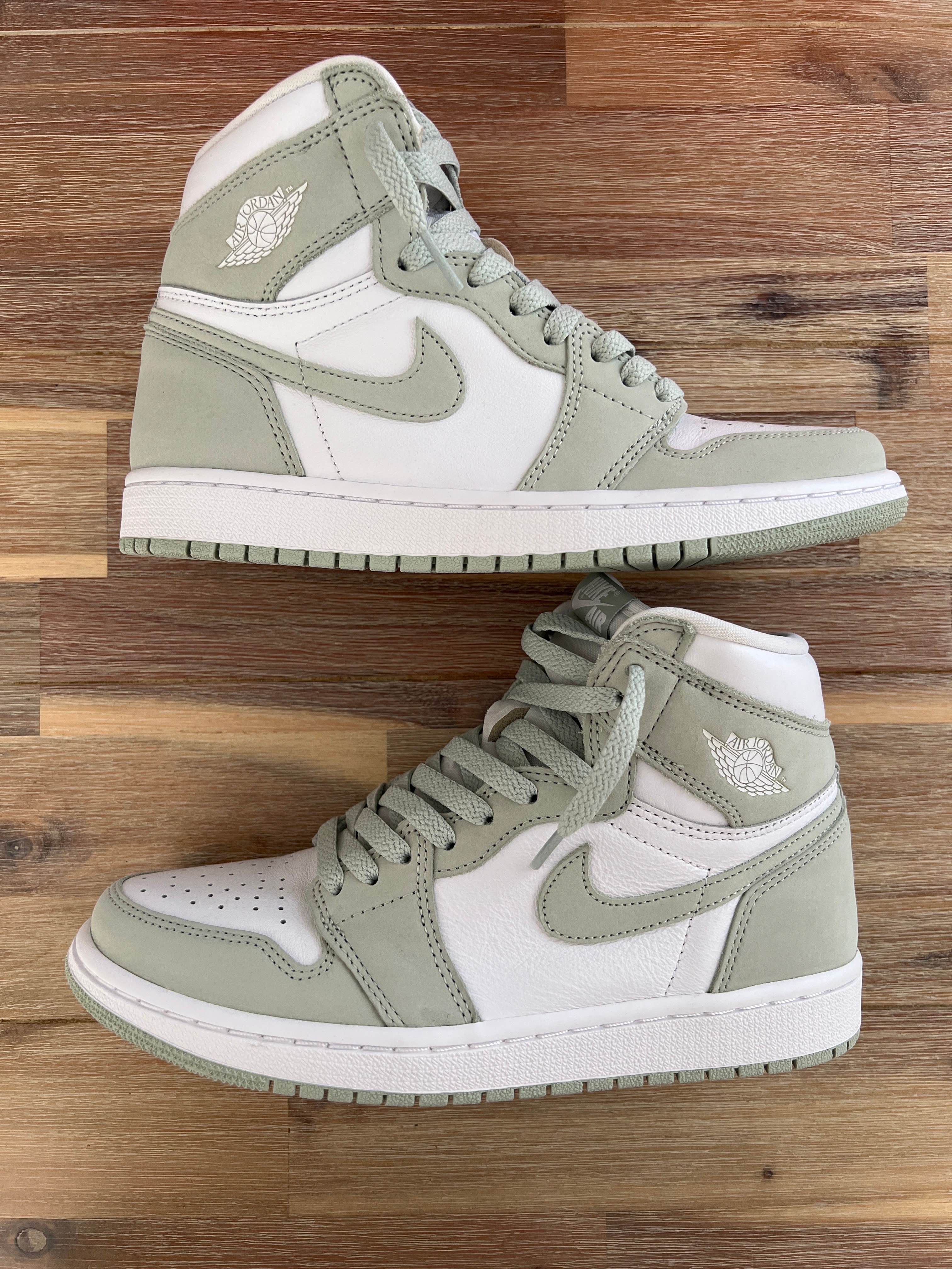 Nike Women's Air Jordan 1 High OG "Seafoam"