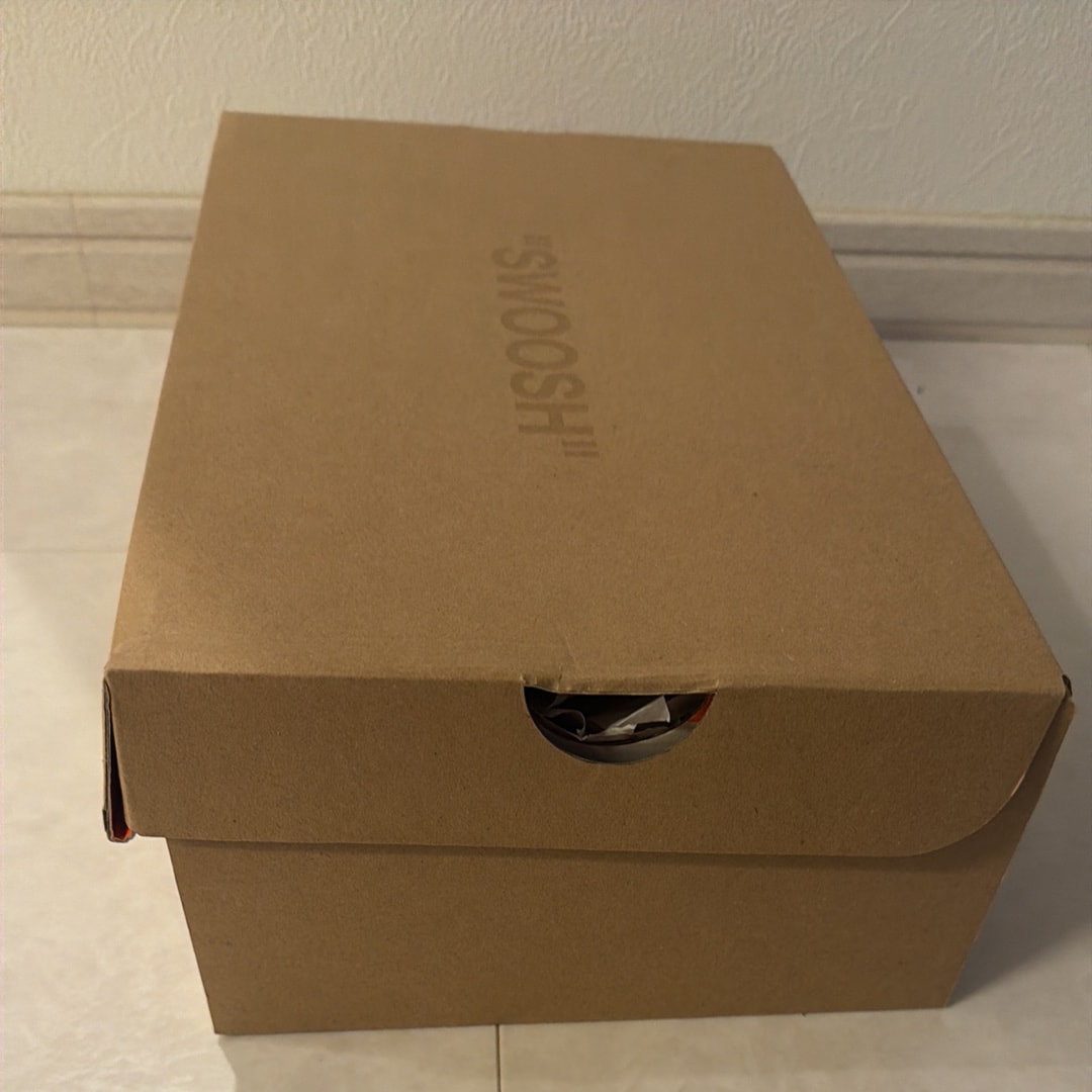 Off-White × Nike Air Vapormax "Black/Total Orange/Clear"