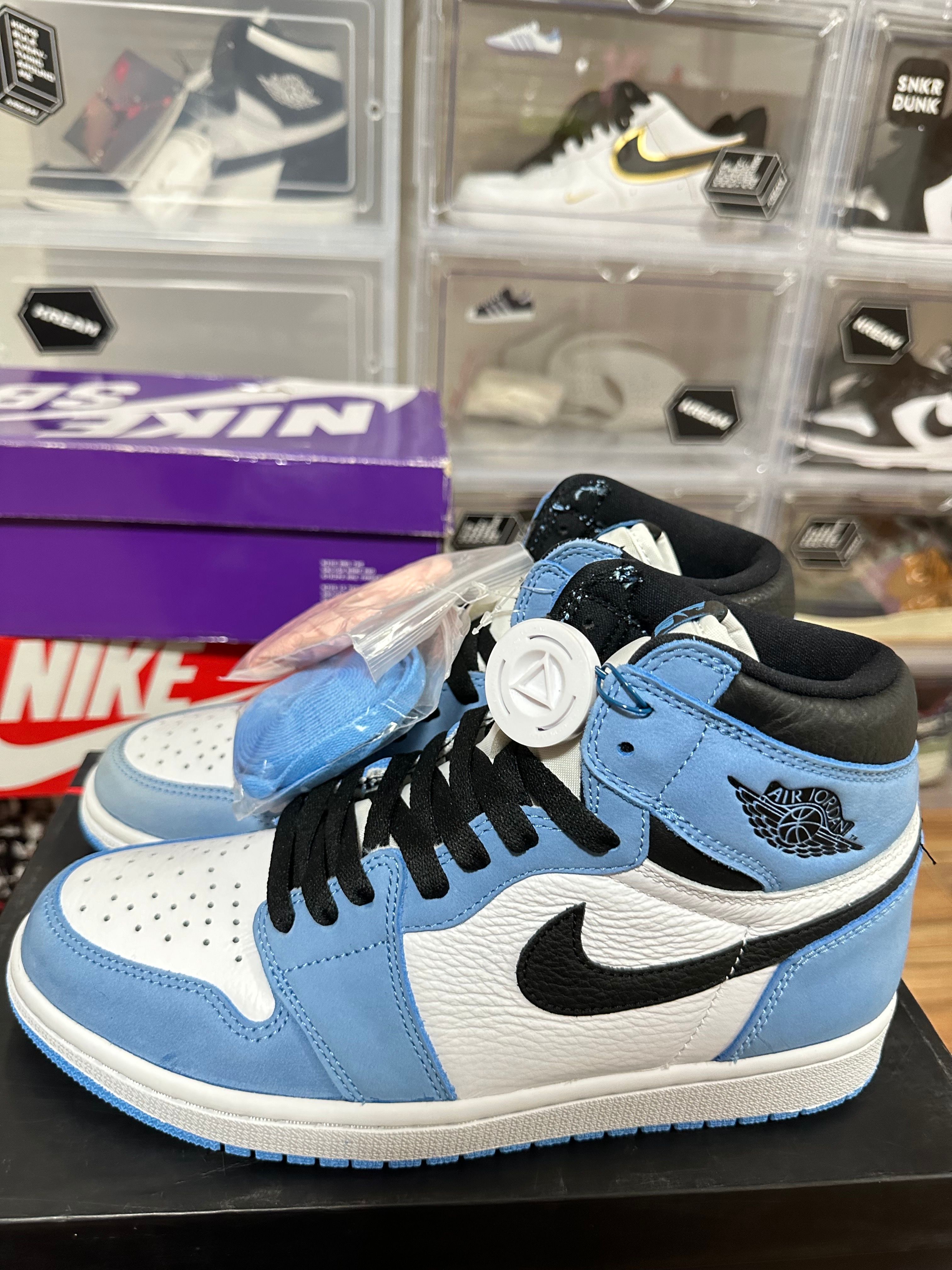 Nike Air Jordan 1 High OG "University Blue"