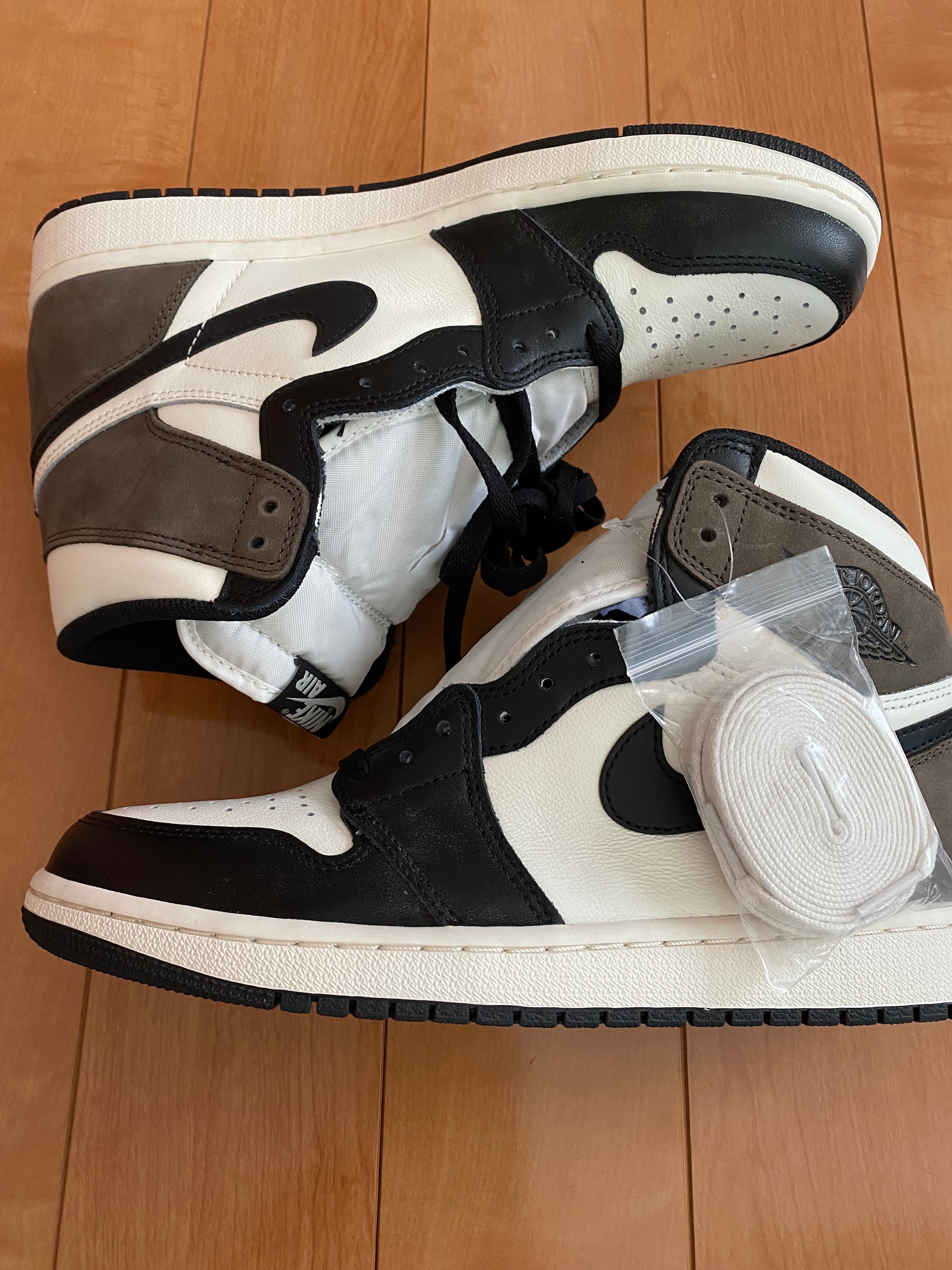 Nike Air Jordan 1 High OG "Sail/Dark Mocha/Black"