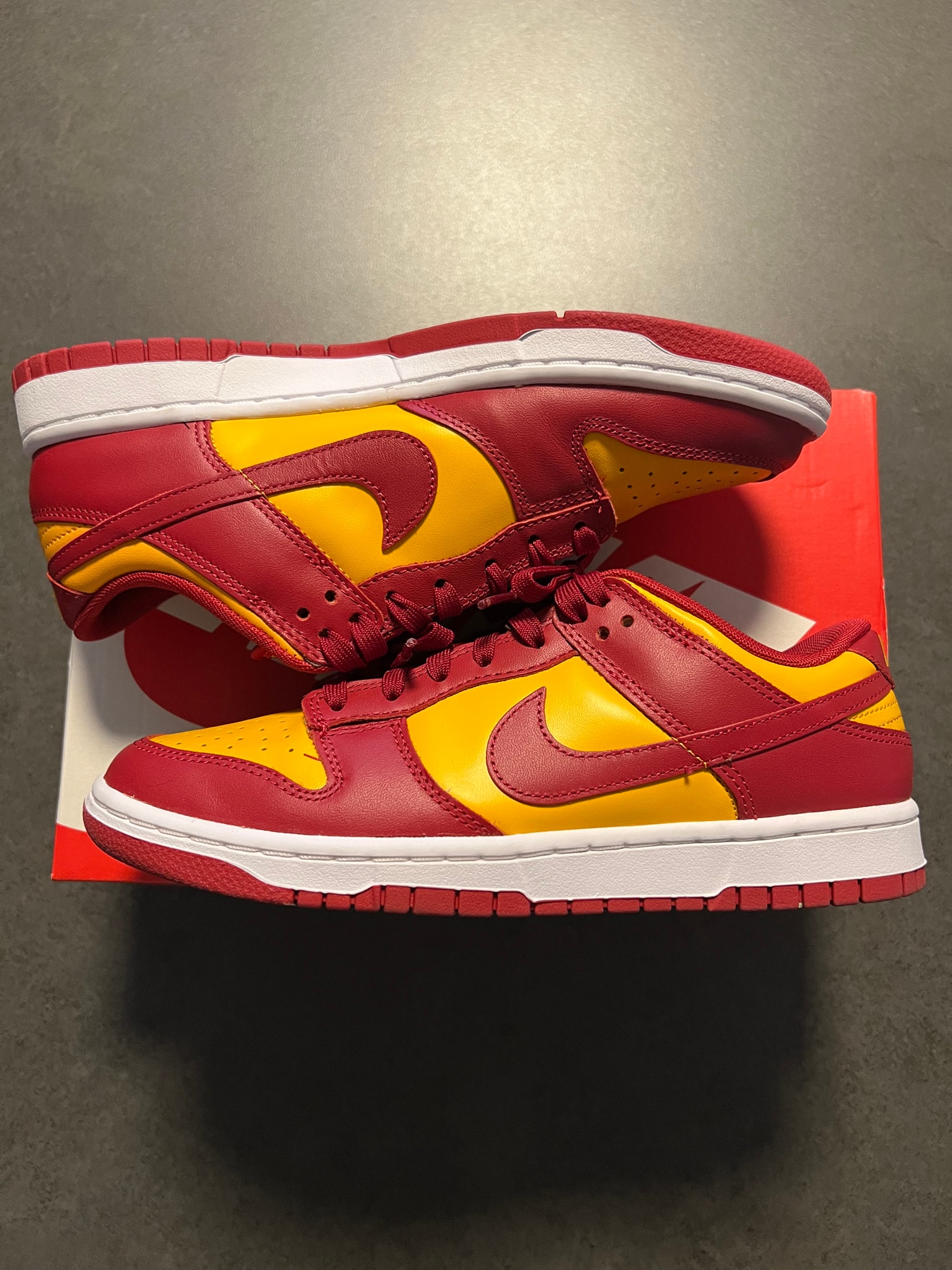 Nike Dunk Low "Midas Gold"