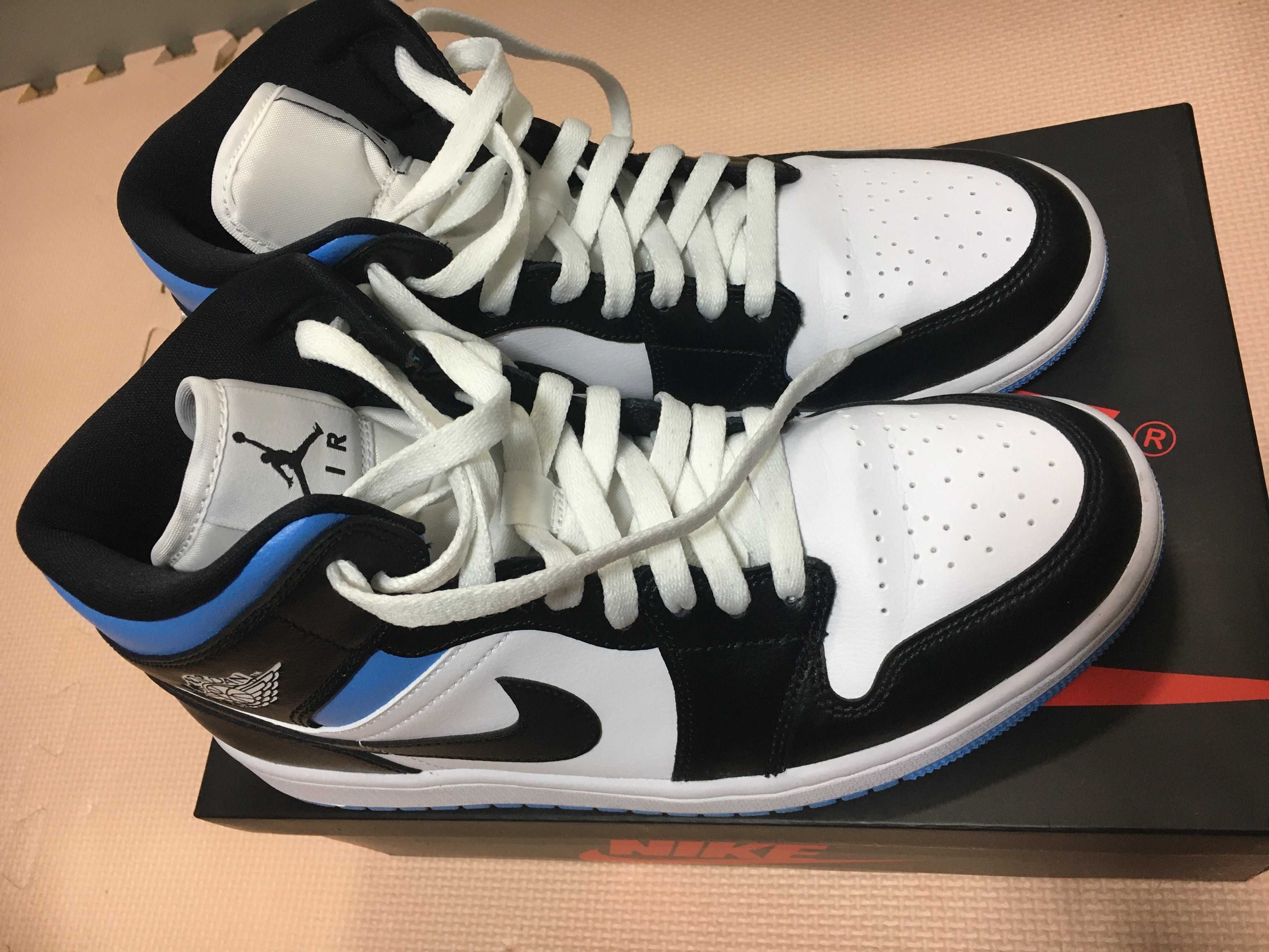 Nike Women's Air Jordan 1 Mid "Black/University Blue"