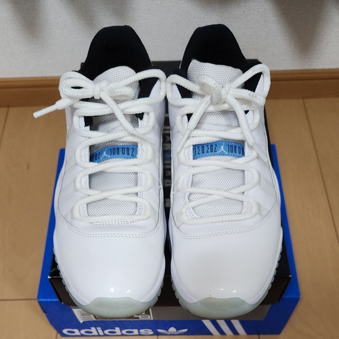 Nike Air Jordan 11 Low "Legend Blue"