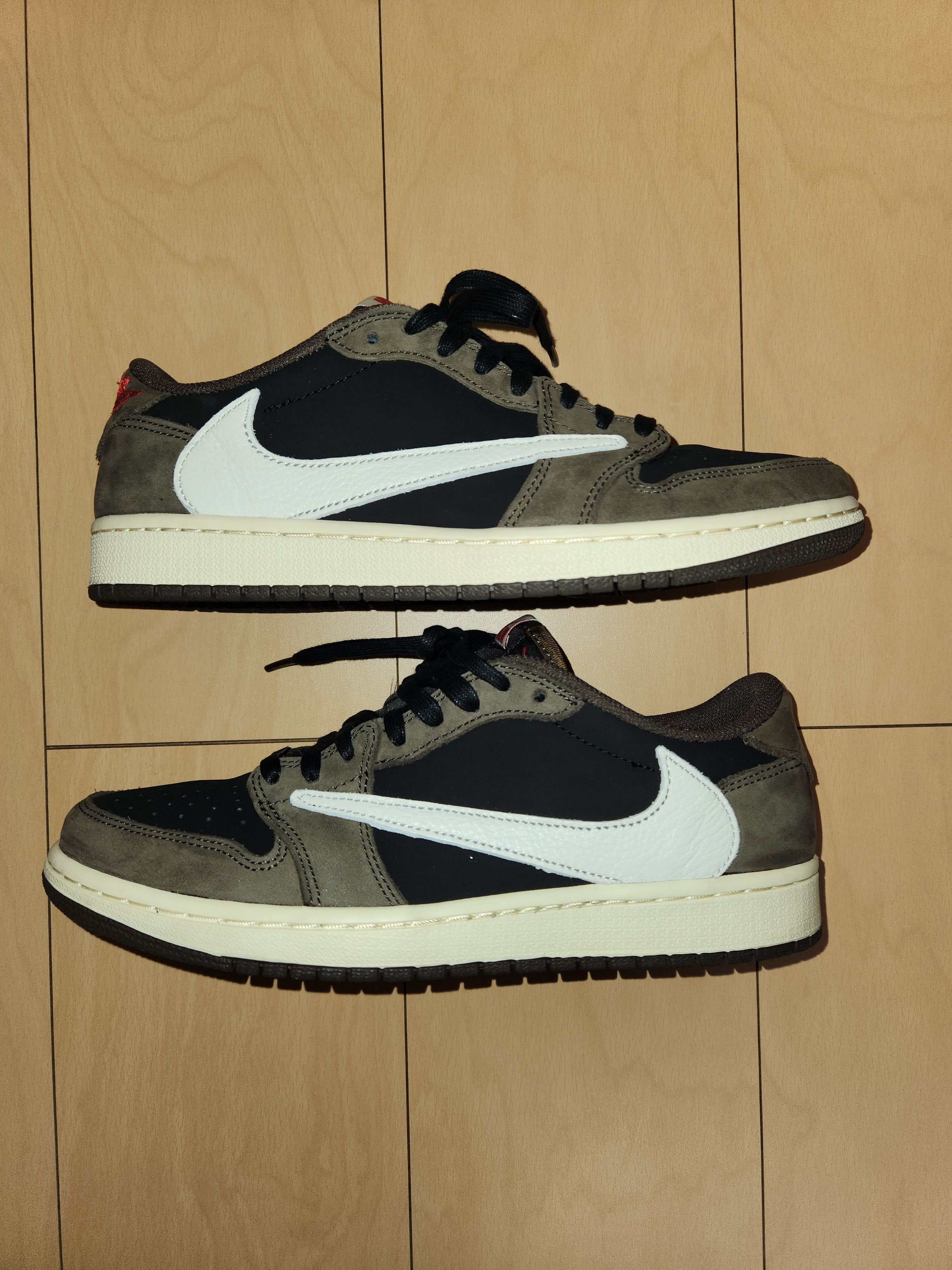 Travis Scott × Nike Air Jordan 1 Low OG SP-T  "Black/Dark Mocha"