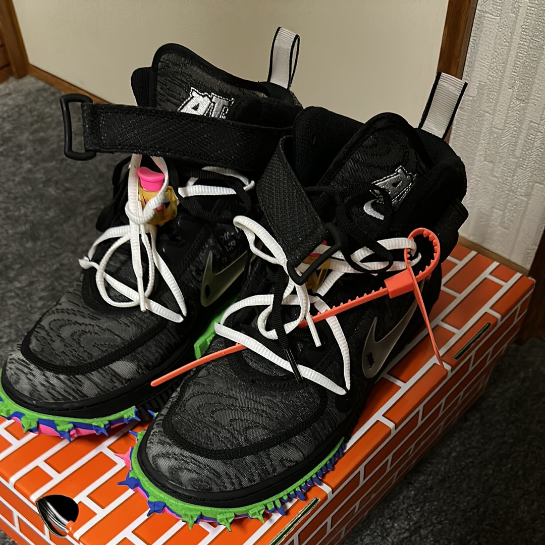Off-White × Nike Air Force 1 Mid "Black"