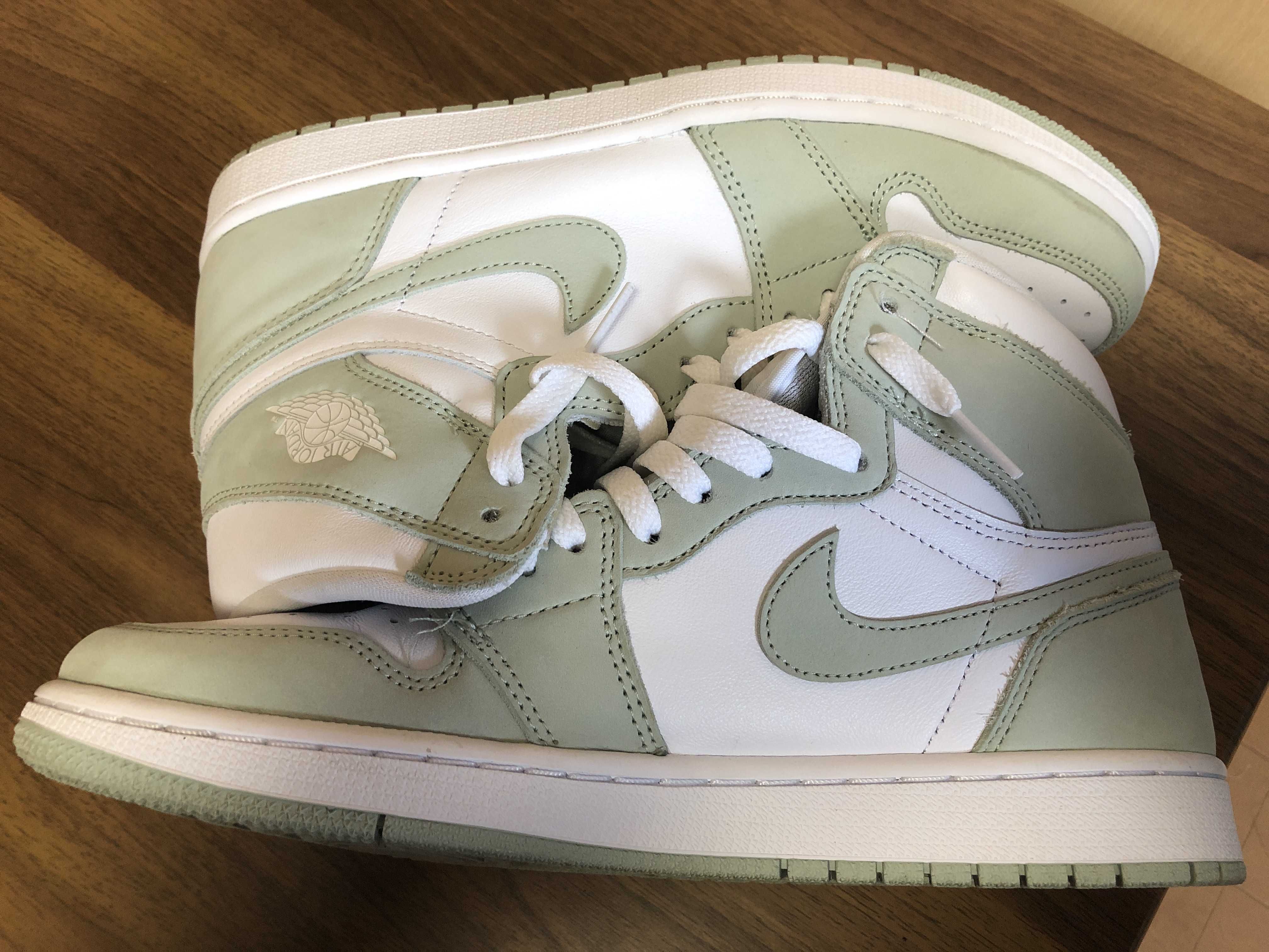 Nike Women's Air Jordan 1 High OG "Seafoam"