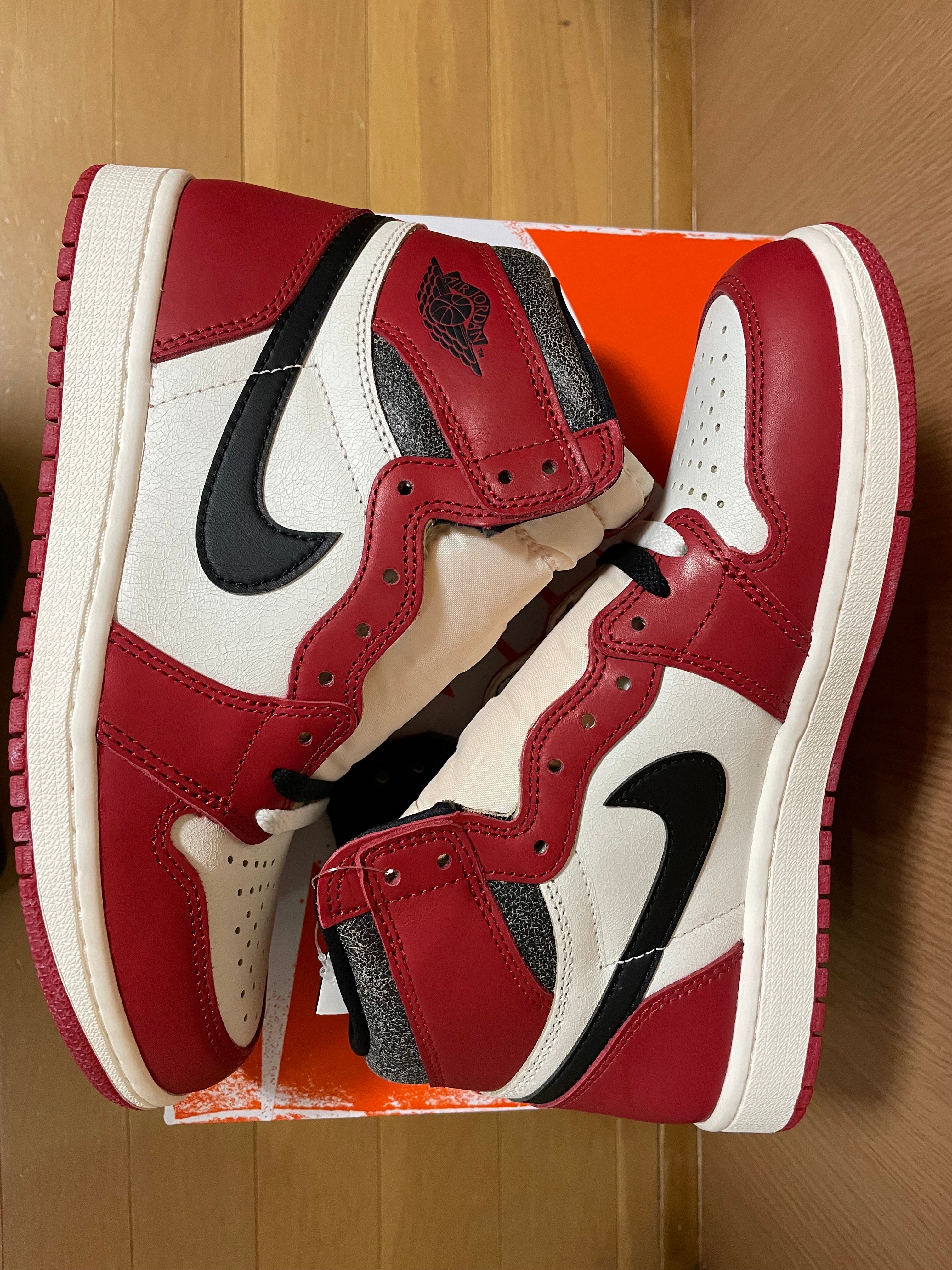 Nike Air Jordan 1 High OG "Lost & Found/Chicago"