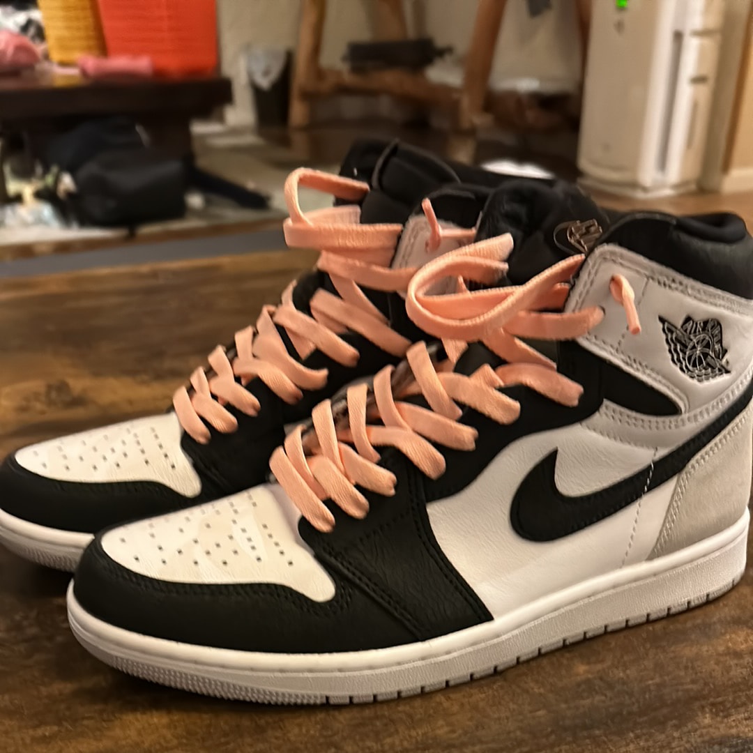 Nike Air Jordan 1 High OG "Bleached Coral"
