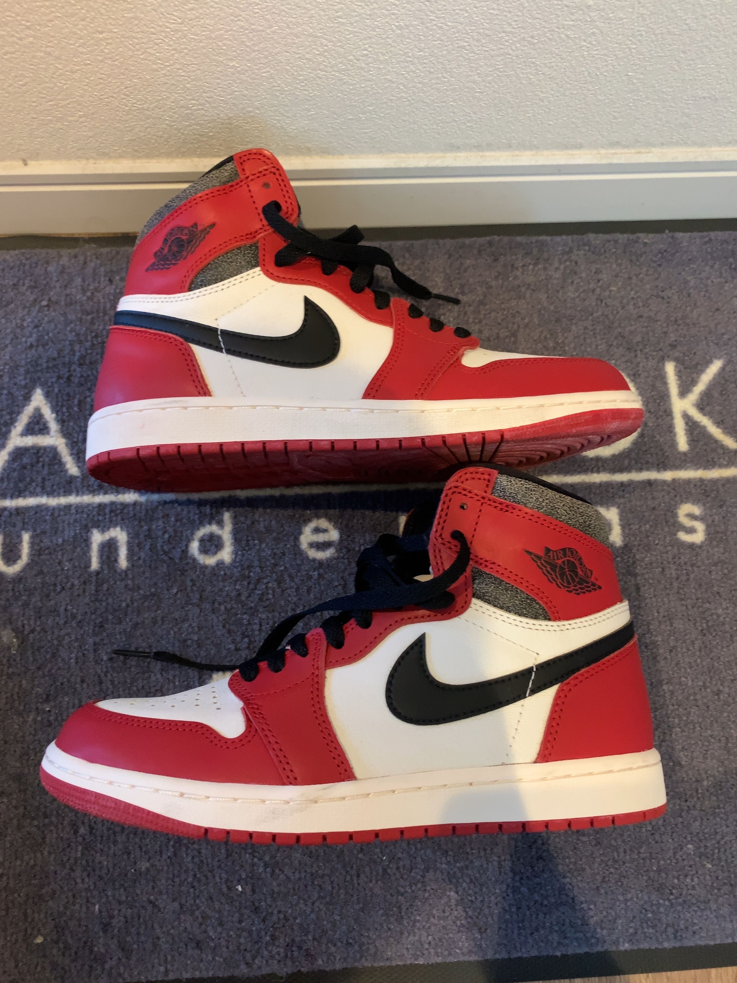 Nike Air Jordan 1 High OG "Lost & Found/Chicago"