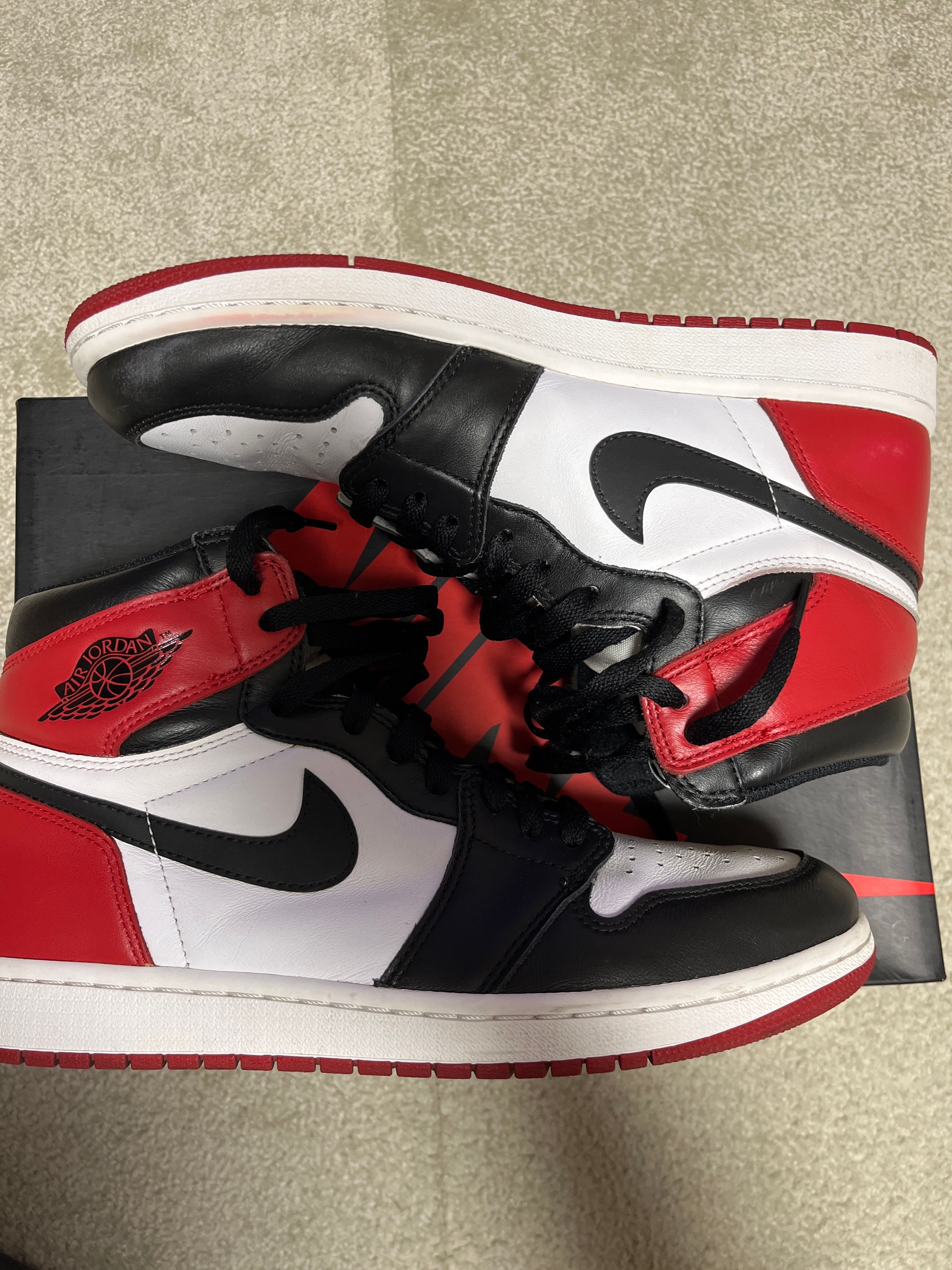 Nike Air Jordan 1 Retro High OG "Black Toe"(2016)