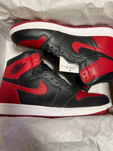 Nike Air Jordan 1 Retro High OG "Bred/Banned" (2016)