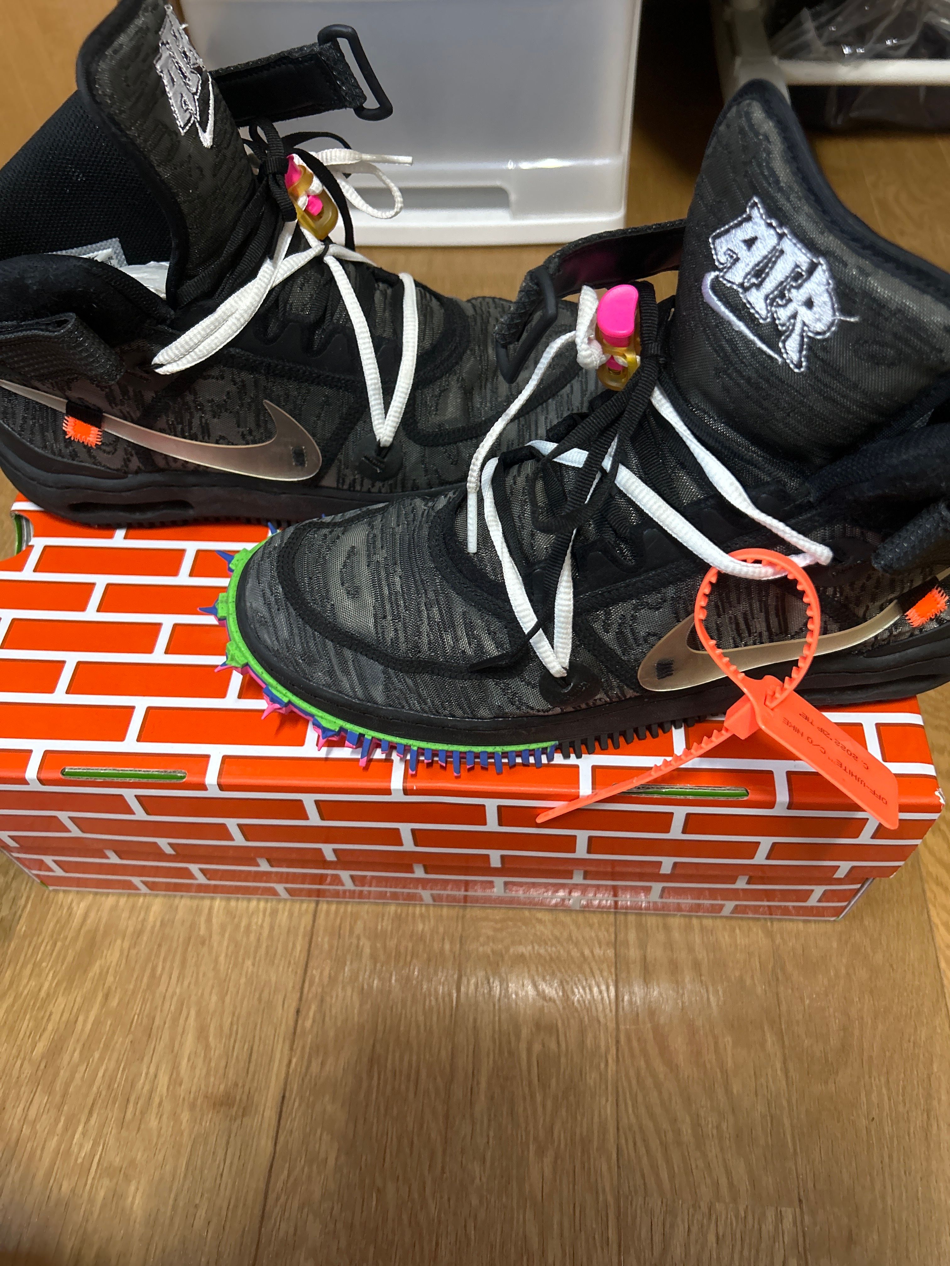 Off-White × Nike Air Force 1 Mid "Black"