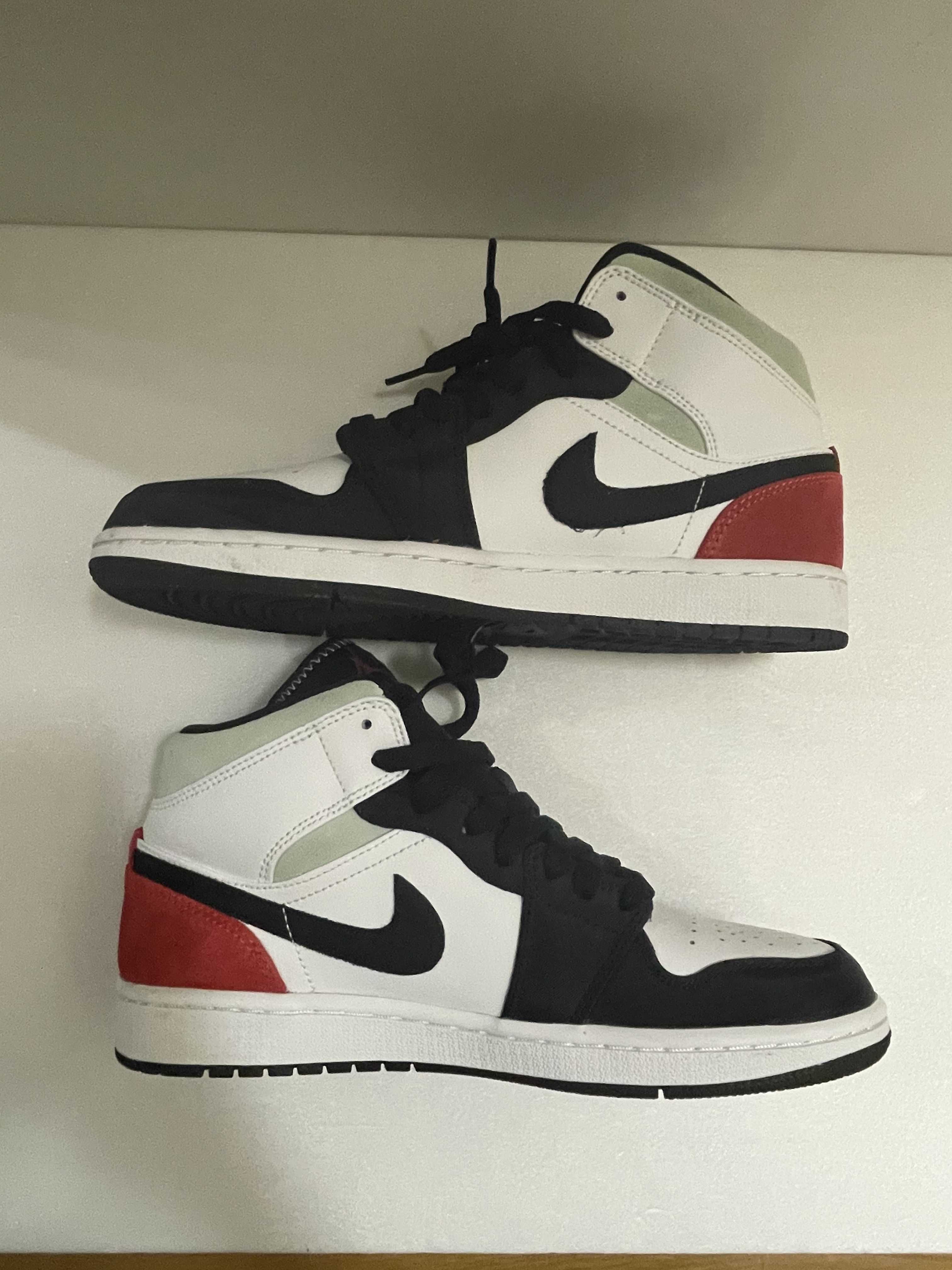 Nike Air Jordan 1 Mid SE "Black/Red/White"
