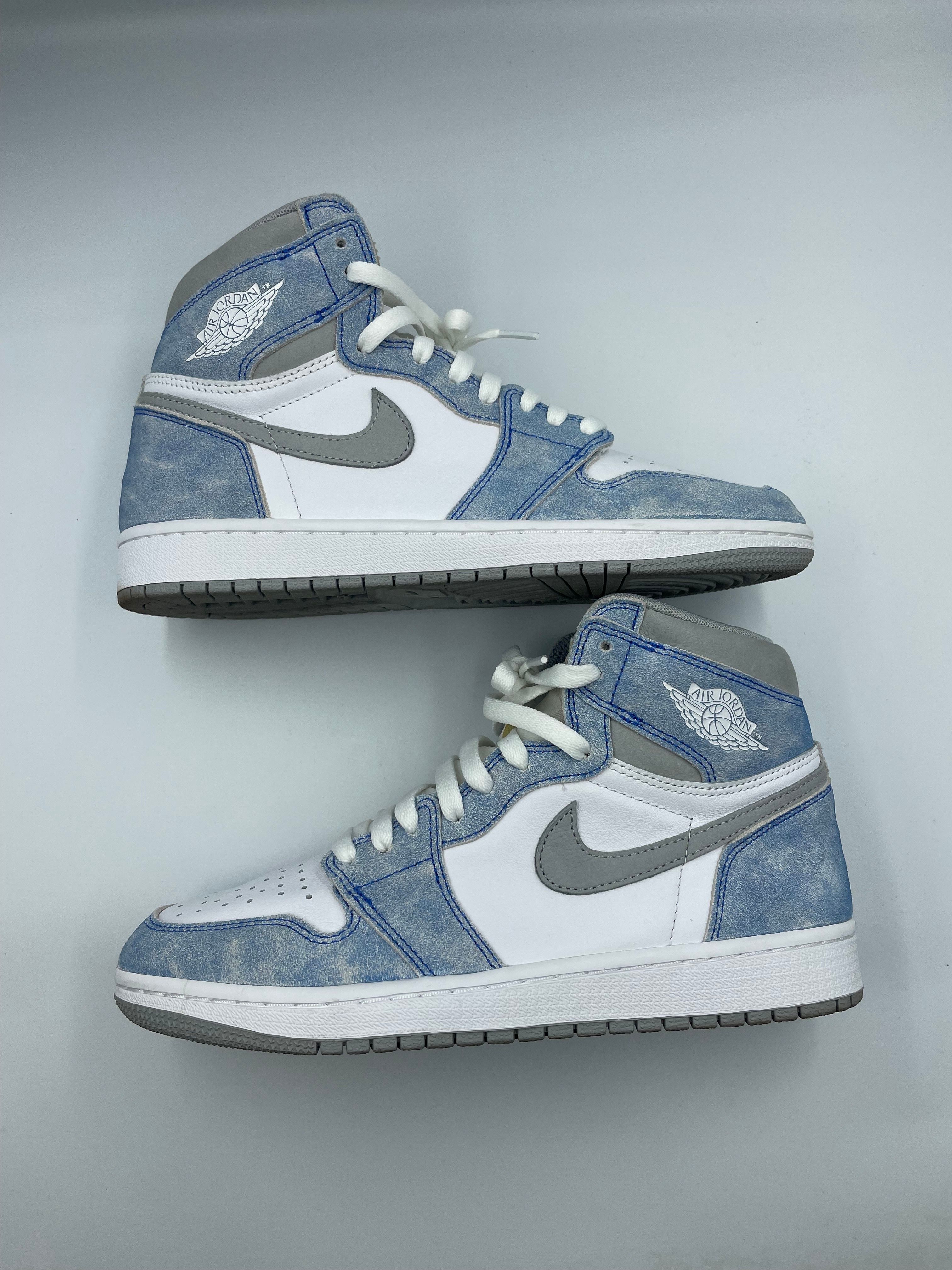 Nike Air Jordan 1 High OG "Hyper Royal"